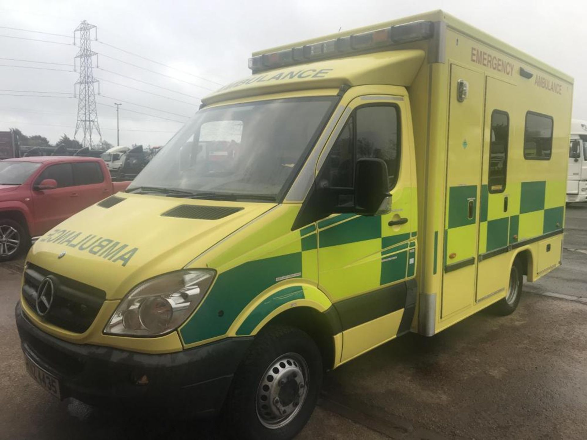 2012 MERCEDES-BENZ SPRINTER 516 CDI 3.0 V6 AMBULANCE DIESEL, SHOWING 0 FORMER KEEPERS *PLUS VAT* - Image 2 of 17