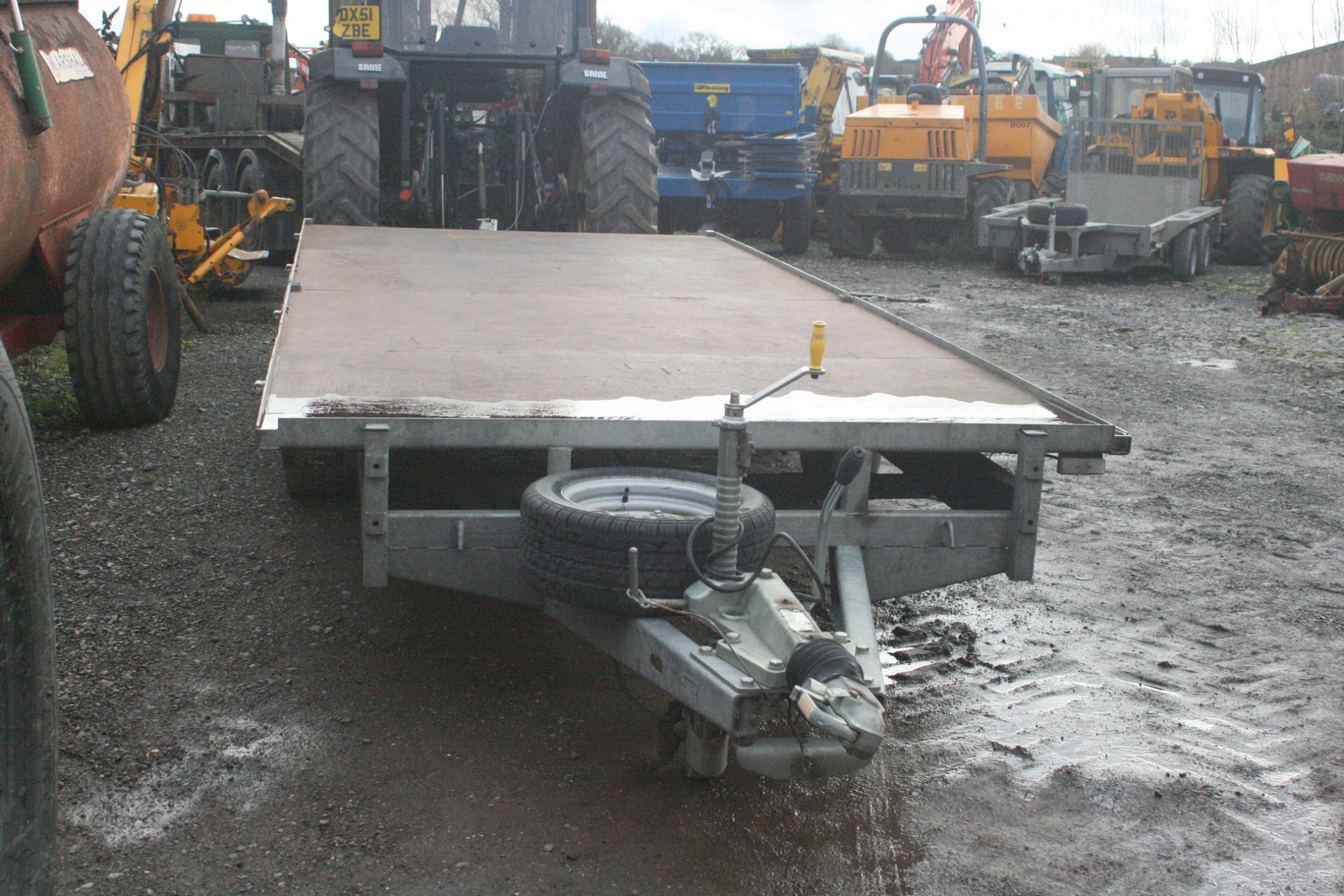 INDESPENSION E11 3500 KG TWIN AXLE TRAILER, YEAR 2007, C/W REAR LEGS AND RAMPS *PLUS VAT* - Image 5 of 8