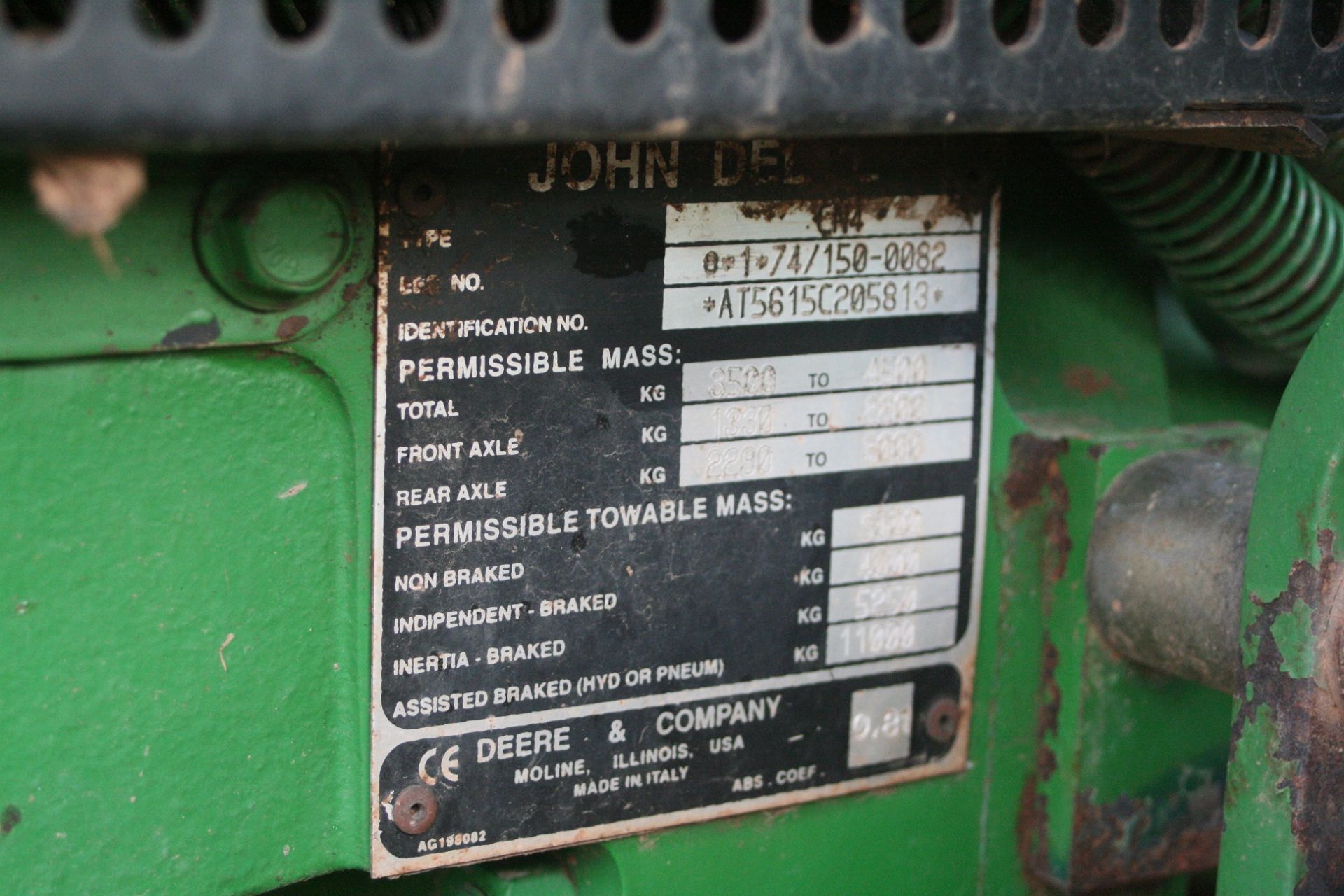 JOHN DEERE 5615F TRACTOR, SHOWING 4073 HOURS, GOOD CONDITION, GOOD YEAR TYRES, READY FOR WORK - Image 8 of 8