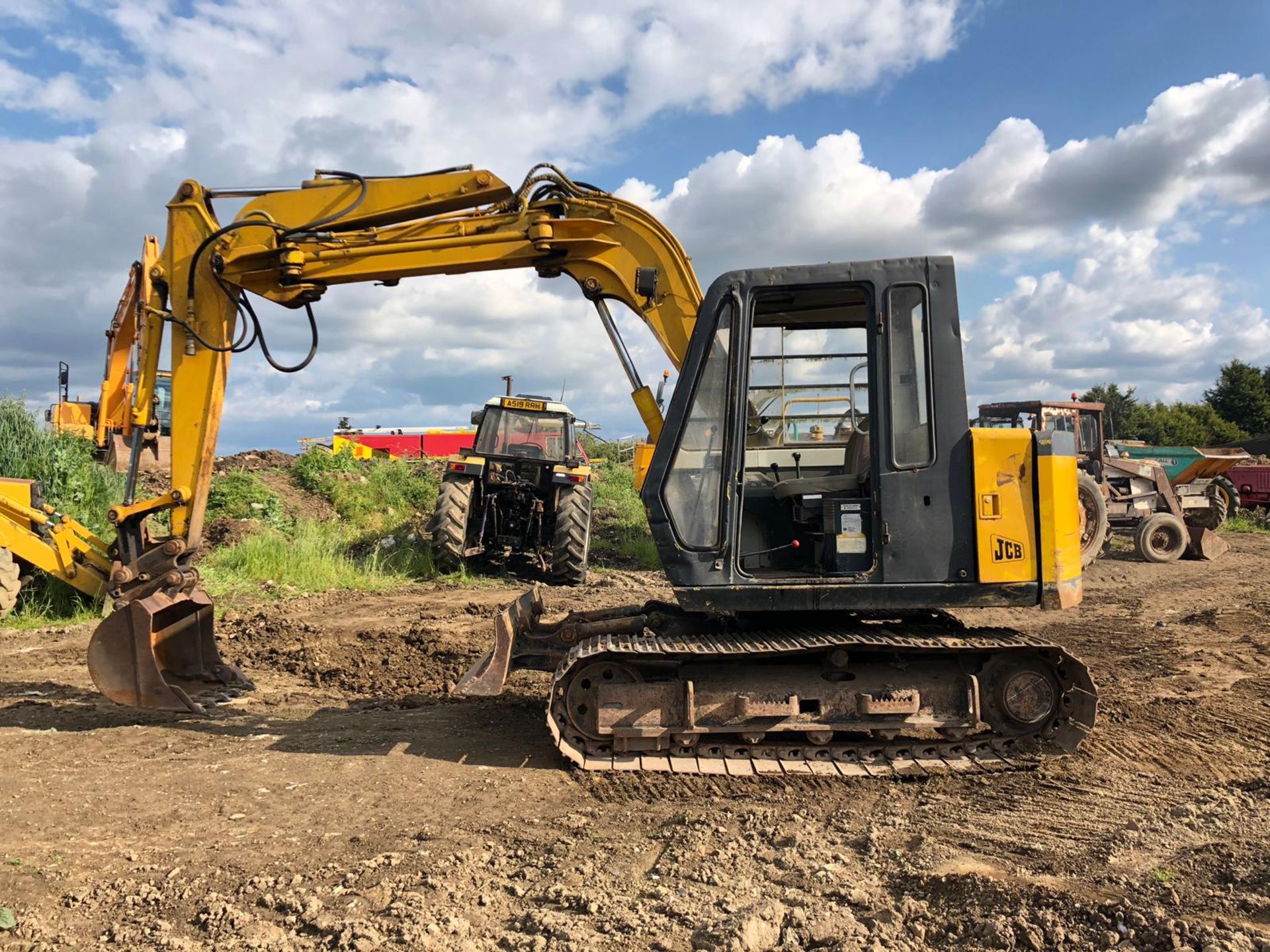 JCB JZ70 TRACKED DIGGER / EXCAVATOR RUNS, WORKS AND DIGS *PLUS VAT*