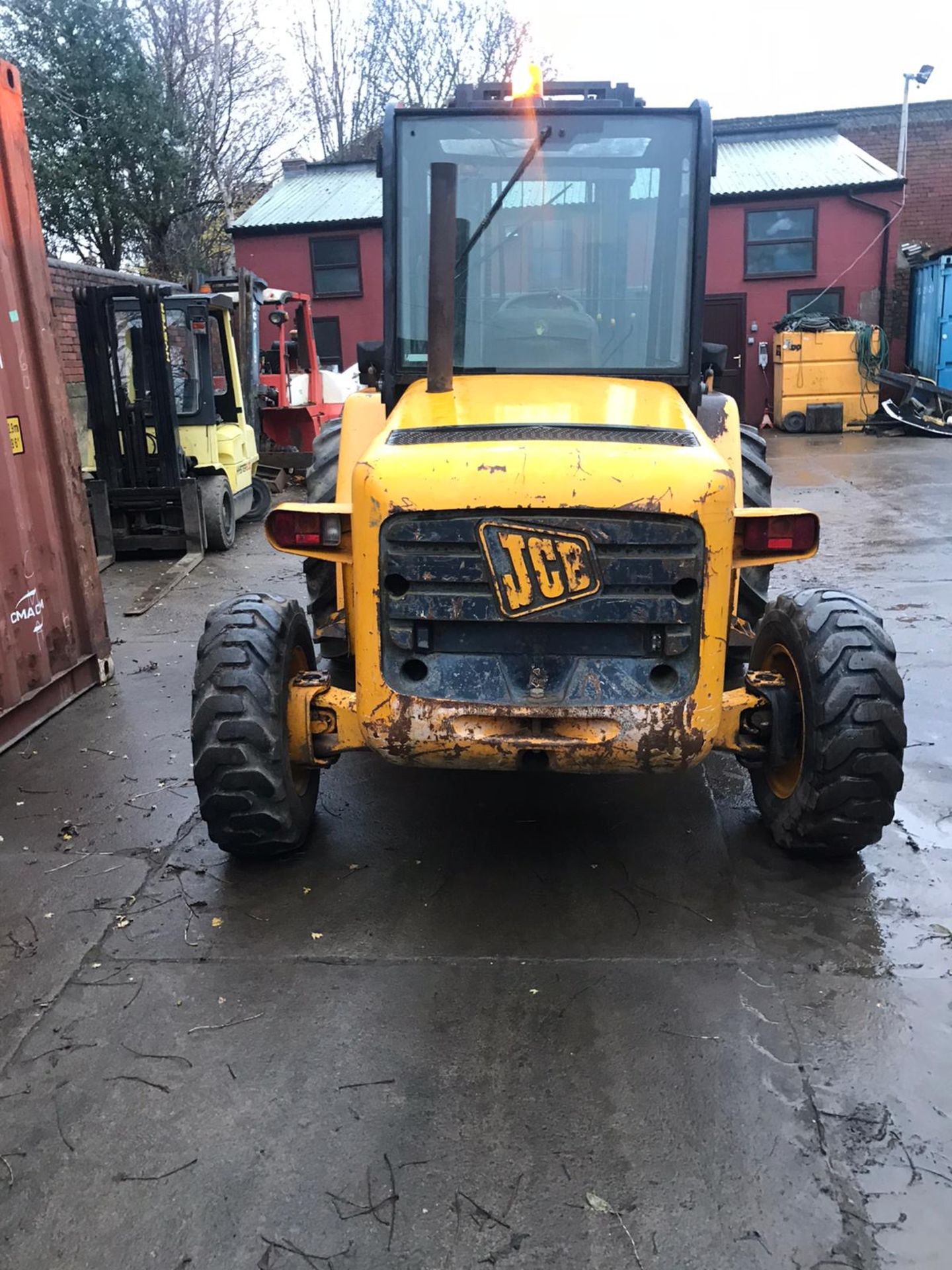 JCB 926 FORKLIFT 4X4 (NEW SHAPE), YEAR 2000, TRIPLE MAST, 4X4 *PLUS VAT* - Image 3 of 12