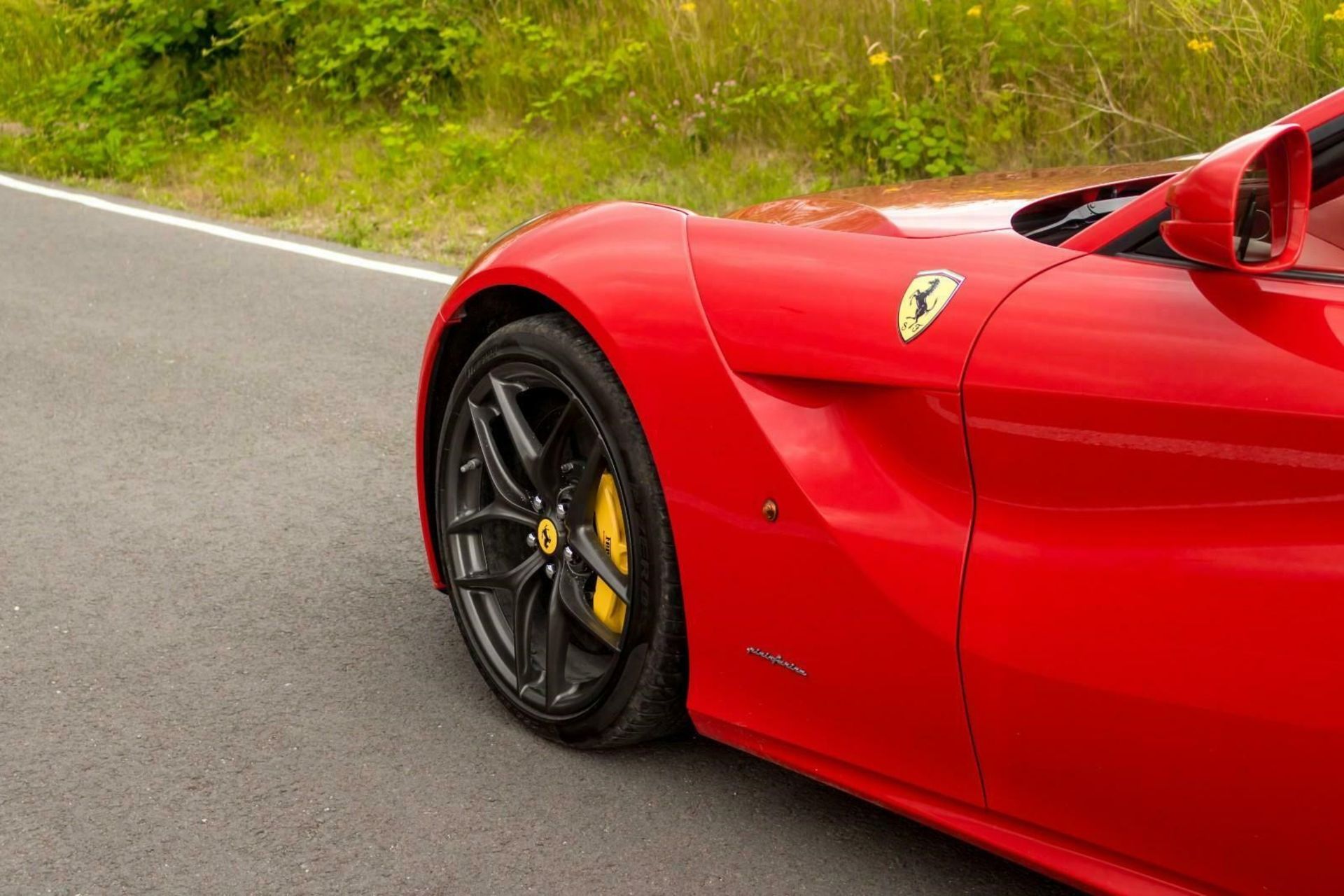 FERRARI F12 BERLINETTA 6.2L (740 PS) (S/S) F1 DUAL CLUTCH LHD, UK REGISTERED - Image 9 of 12