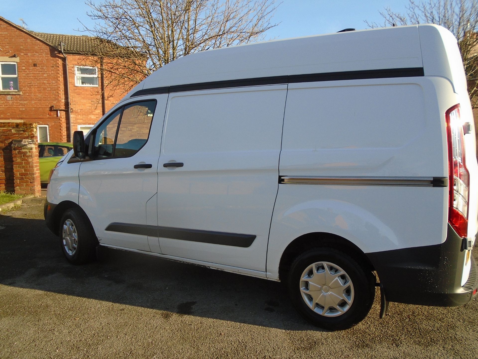 2016/16 REG FORD TRANSIT CUSTOM 270 ECO-TECH 2.2TDCI (125PS) HIGH ROOF L1H2 IDEAL FOR CHILLING - Image 3 of 9