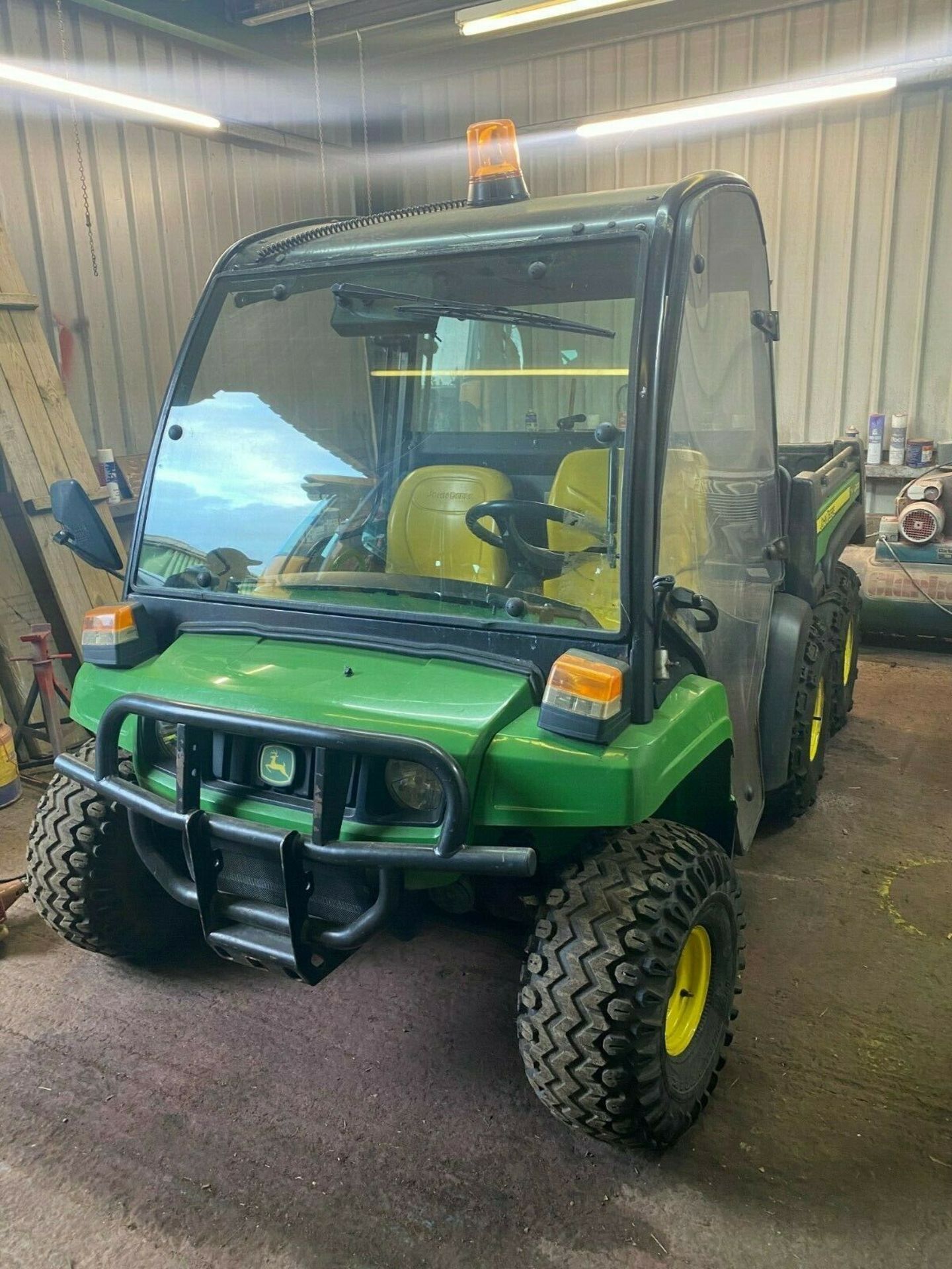 2012/62 REG JOHN DEERE GATOR 6X4 ELECTRIC TIP, FULL CAB, DIESEL - EX COUNCIL *PLUS VAT* - Image 3 of 9