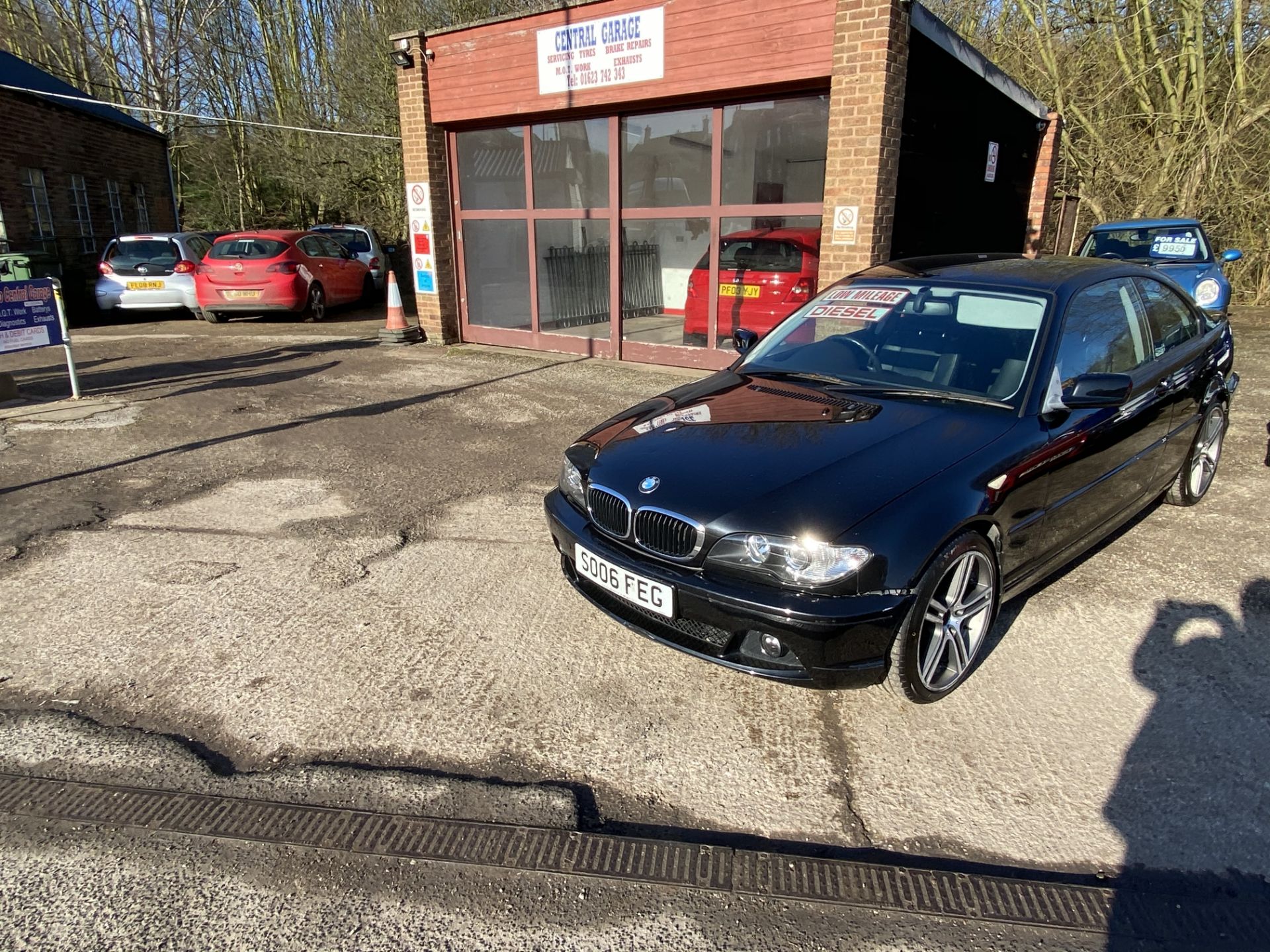 2006/06 REG BMW 320 CD SE 2.0 DIESEL BLACK COUPE *NO VAT* - Image 2 of 9