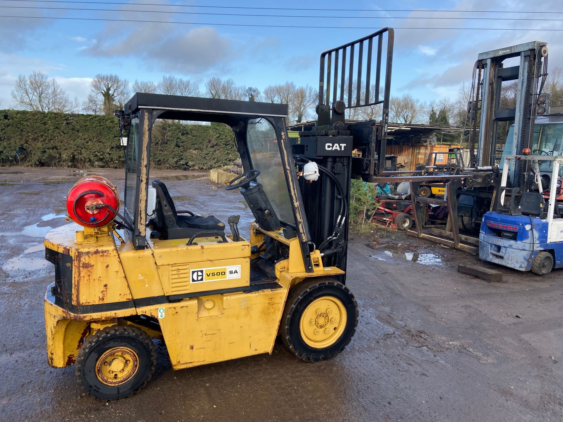 CAT V50D GAS FORKLIFT, CONTAINER SPEC MAST, 4 METER LIFT HEIGHT, ORIGINAL CONDITION *PLUS VAT* - Image 2 of 7