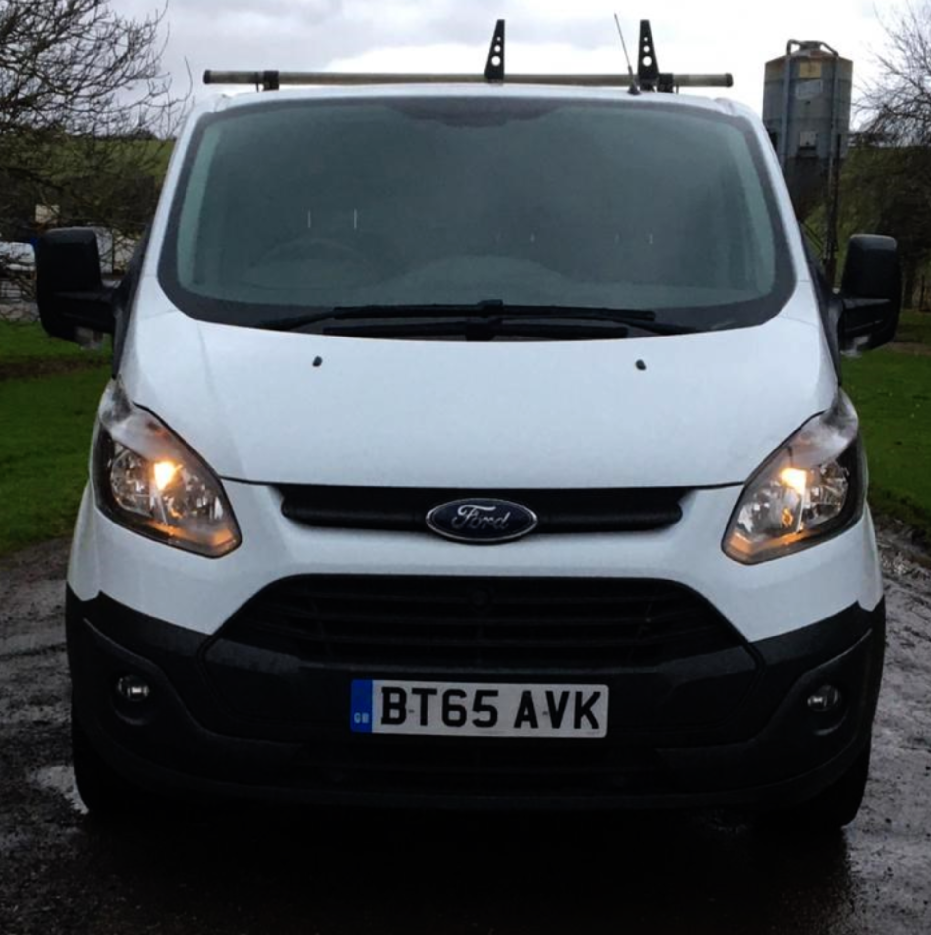 2015/65 REG FORD TRANSIT CUSTOM 270 ECO-TECH 2.2 DIESEL - Image 2 of 9