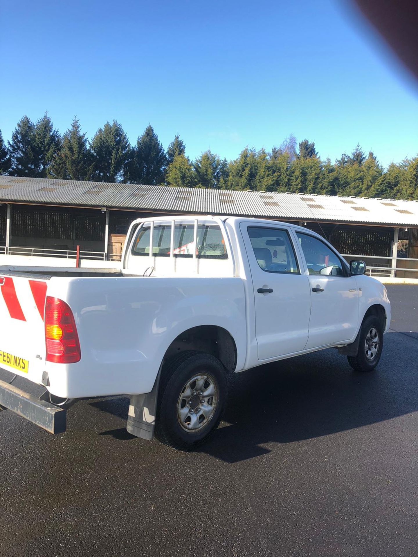 2011/61 REG TOYOTA HILUX HL2 D-4D 4X4 DOUBLE CAB PICK-UP 2.5 DIESEL, SHOWING 1 FORMER KEEPER *NO VAT - Image 3 of 10