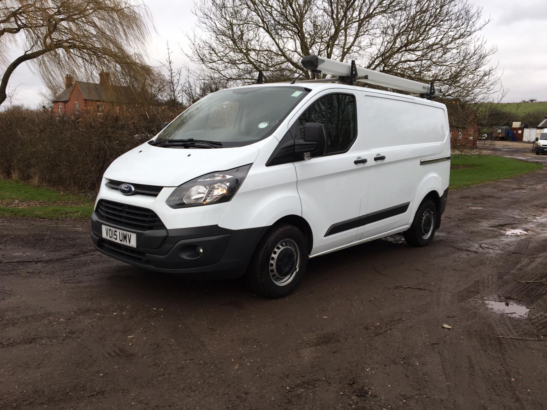 2015/65 REG FORD TRANSIT CUSTOM 270 ECO-TECH 2.2 DIESEL WHITE PANEL VAN, SHOWING 0 FORMER KEEPERS - Image 3 of 14