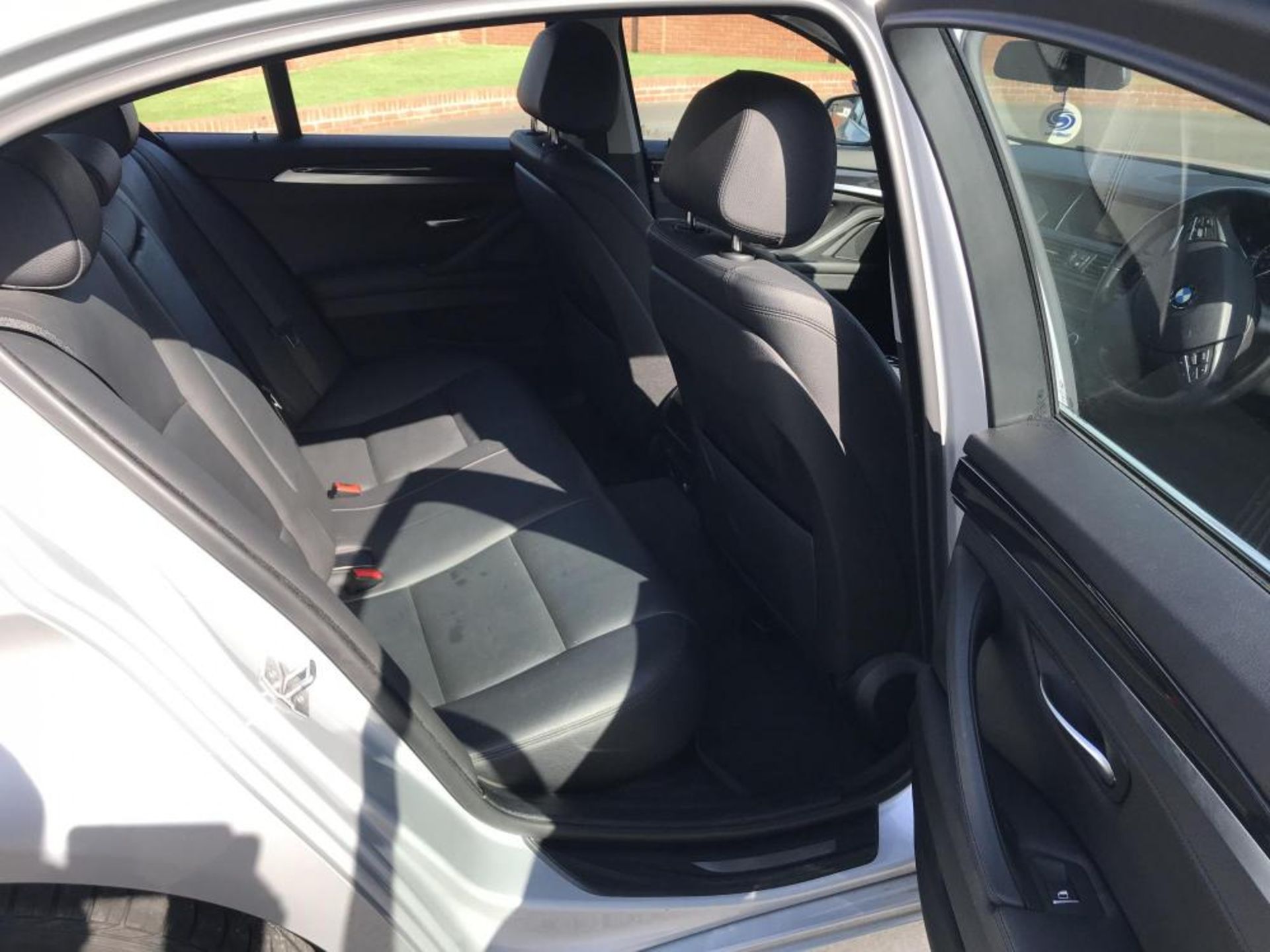 2015/65 REG BMW 520D SE AUTO 2.0 DIESEL 4 DOOR SALOON, SHOWING 0 FORMER KEEPERS *NO VAT* - Image 10 of 19