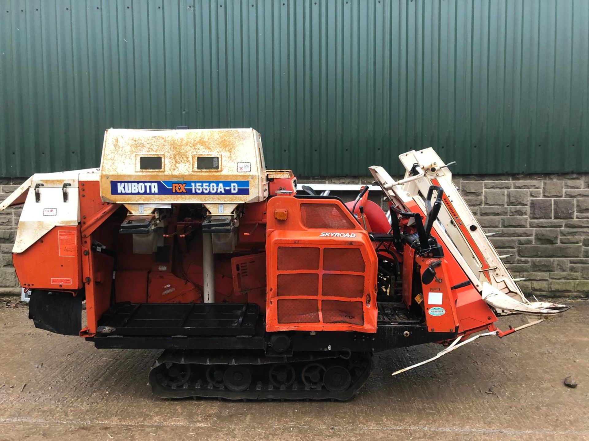 KUBOTA RX 1550A-D RICE HARVESTER DIESEL RUBBER TRACKS LEVER DRIVE *PLUS VAT* - Image 2 of 17