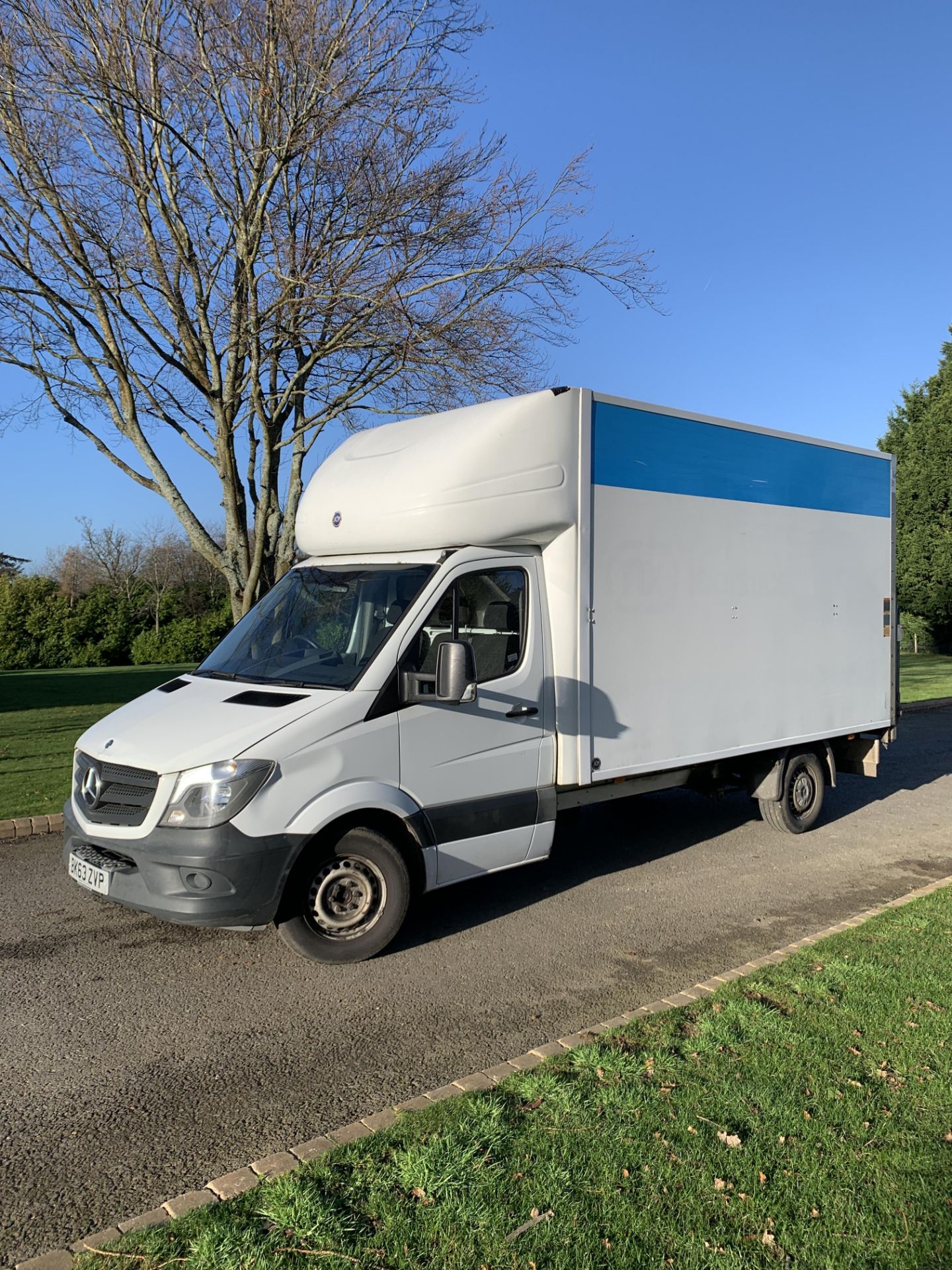 2013/13 REG MERCEDES-BENZ SPRINTER 313 CDI 2.2 DIESEL WHITE LUTON VAN C/W TAIL LIFT *NO VAT*