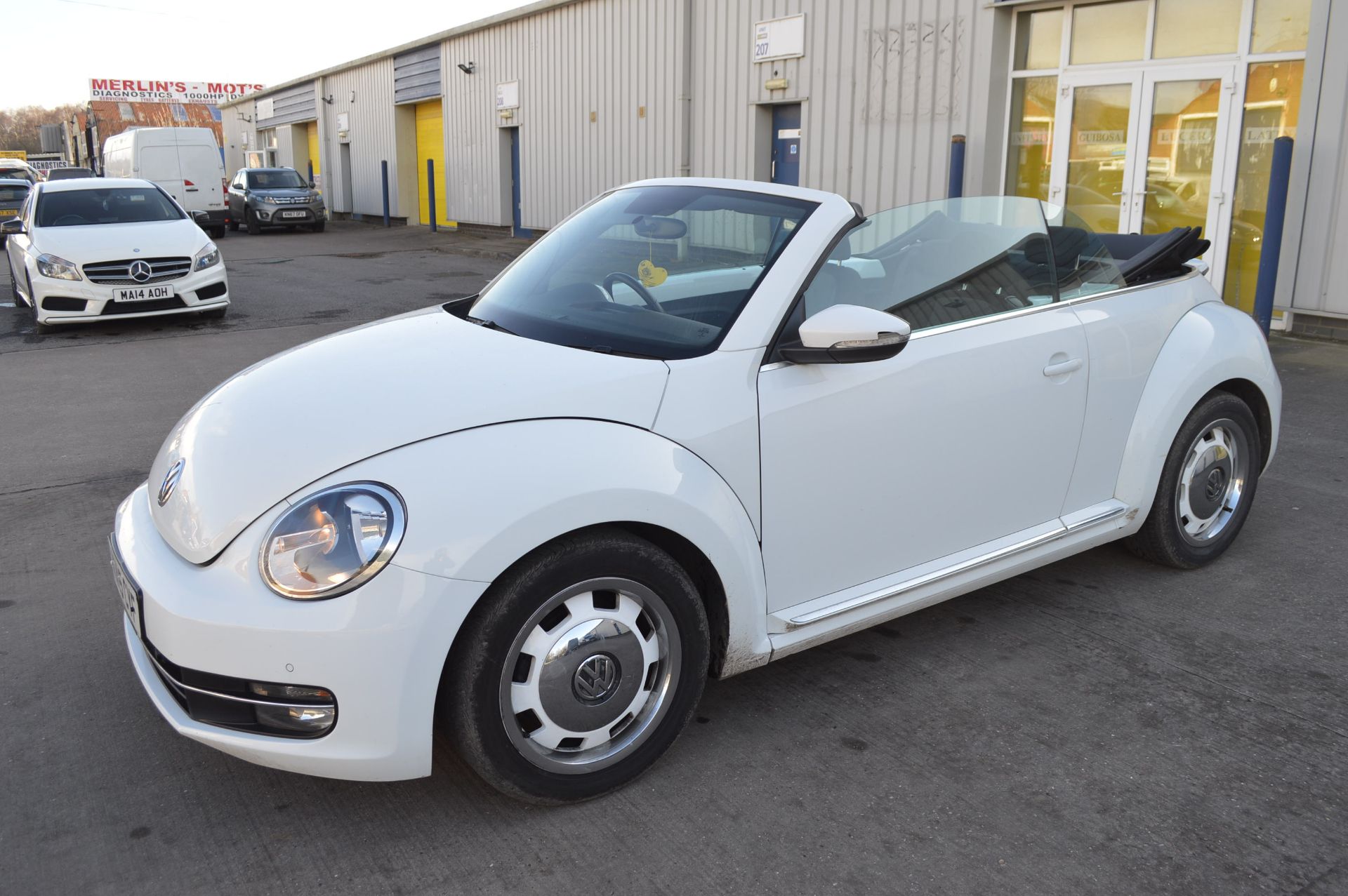 2015/15 REG VOLKSWAGEN BEETLE DESIGN TDI BLUEMOTION 2.0 DIESEL WHITE CONVERTIBLE *NO VAT* - Image 8 of 24