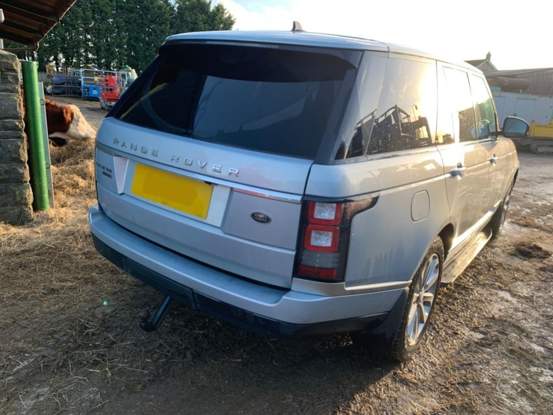 2015/15 REG LAND ROVER RANGE ROVER VOGUE SE SDV8 4.4L SILVER DIESEL 4X4, SHOWING 1 FORMER KEEPER - Image 4 of 24