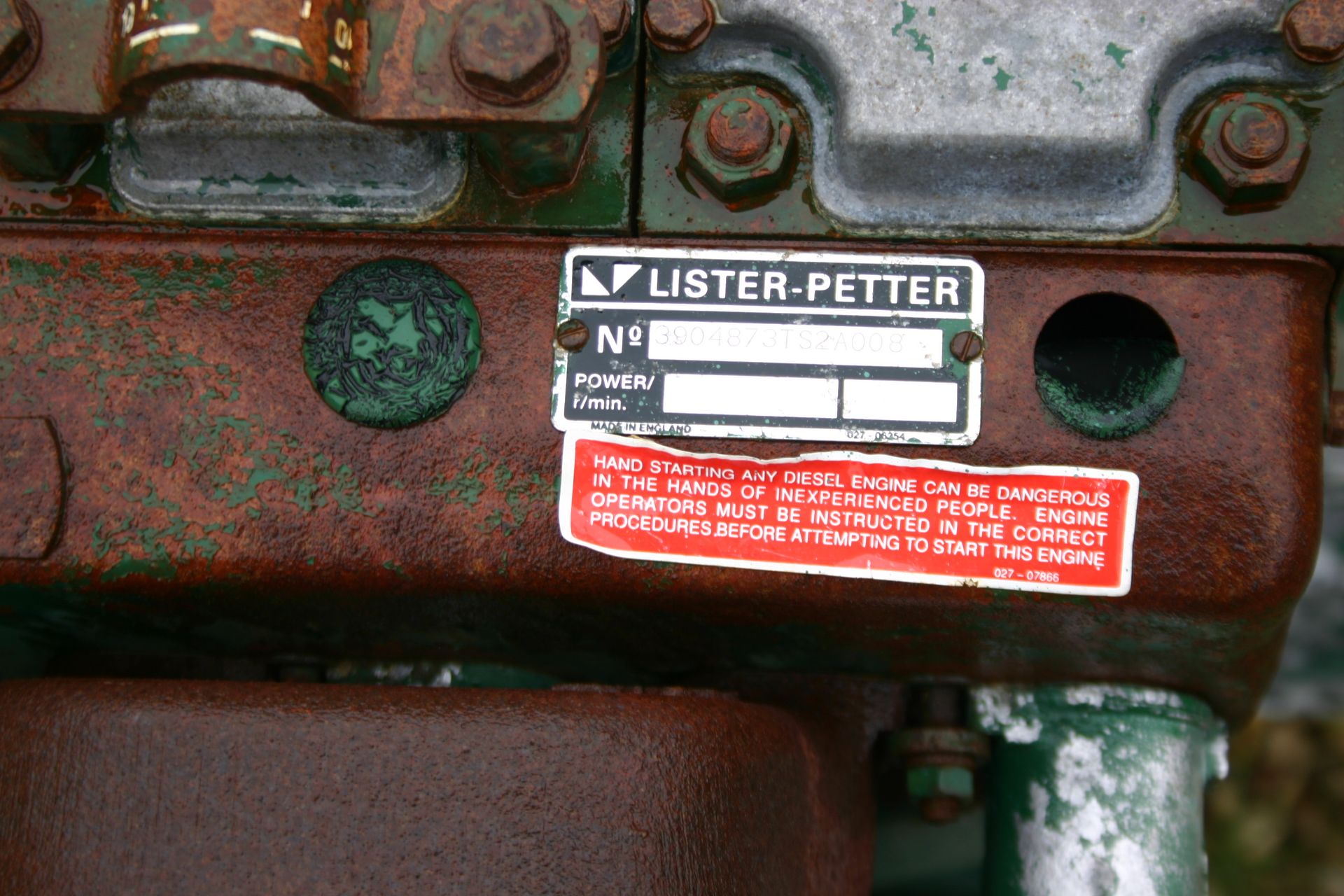 LEROY SOMER LISTER GENERATOR, 9.2 KVA 240 VOLT, FITTED WITH LISTER 2 CYLINDER ENGINE, ELECTRIC START - Image 4 of 6