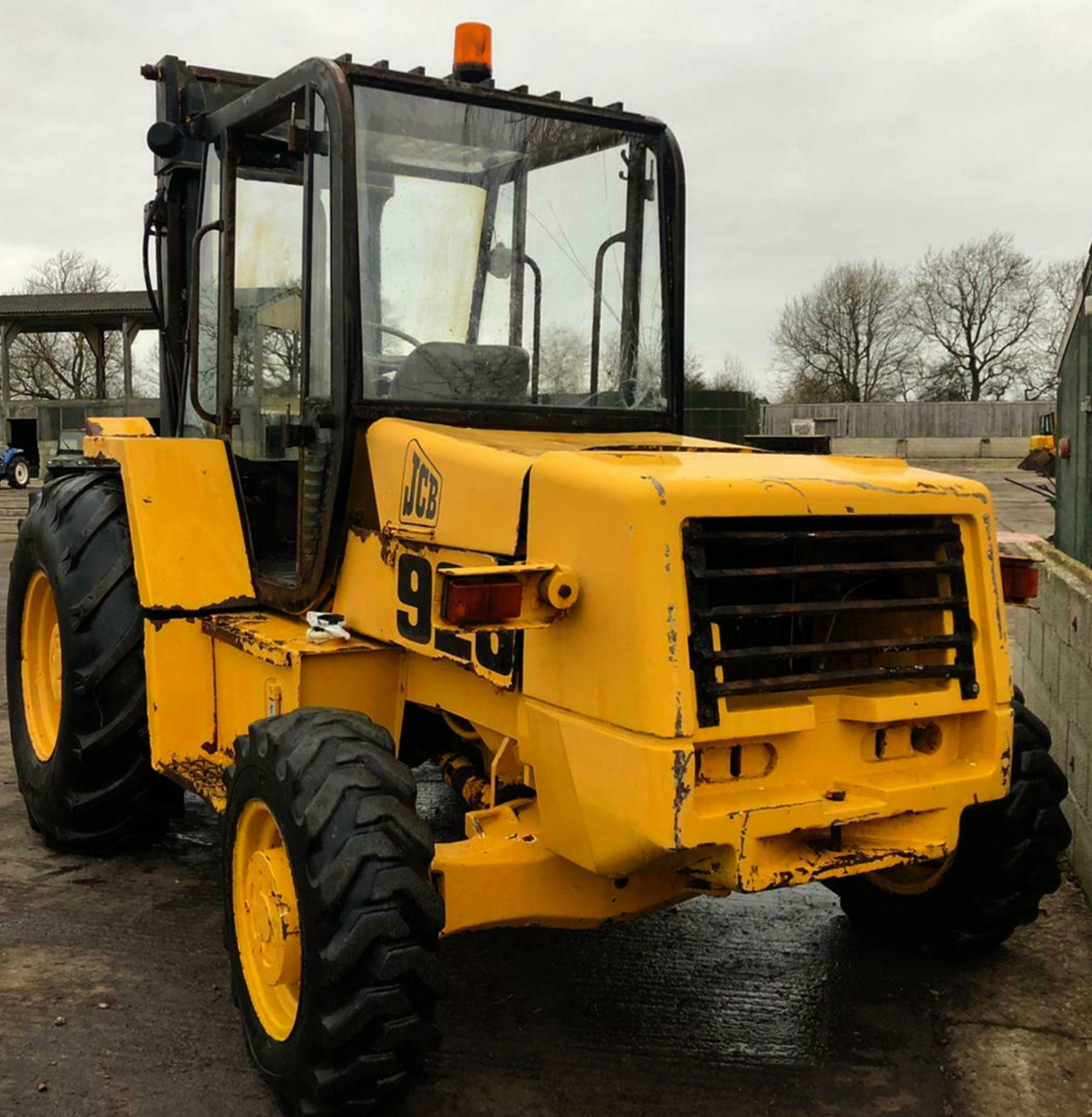 JCB 926 ROUGH TERRAIN FORK LIFT TRUCK 4 X 4 - Image 4 of 11