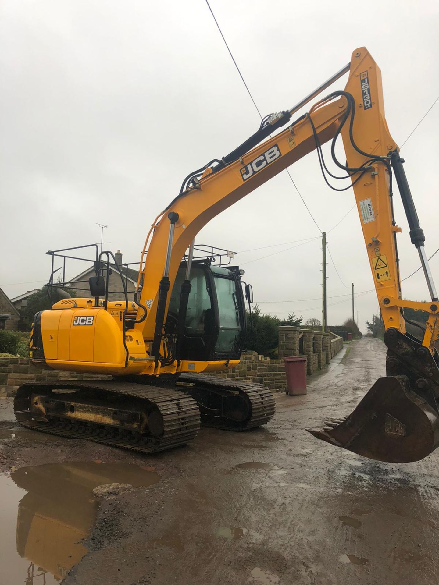 2015 JCB JS130LC 13 TON TRACKED CRAWLER EXCAVATOR / DIGGER, IN VERY GOOD CONDITION, LOW HOURS 4620! - Image 3 of 11