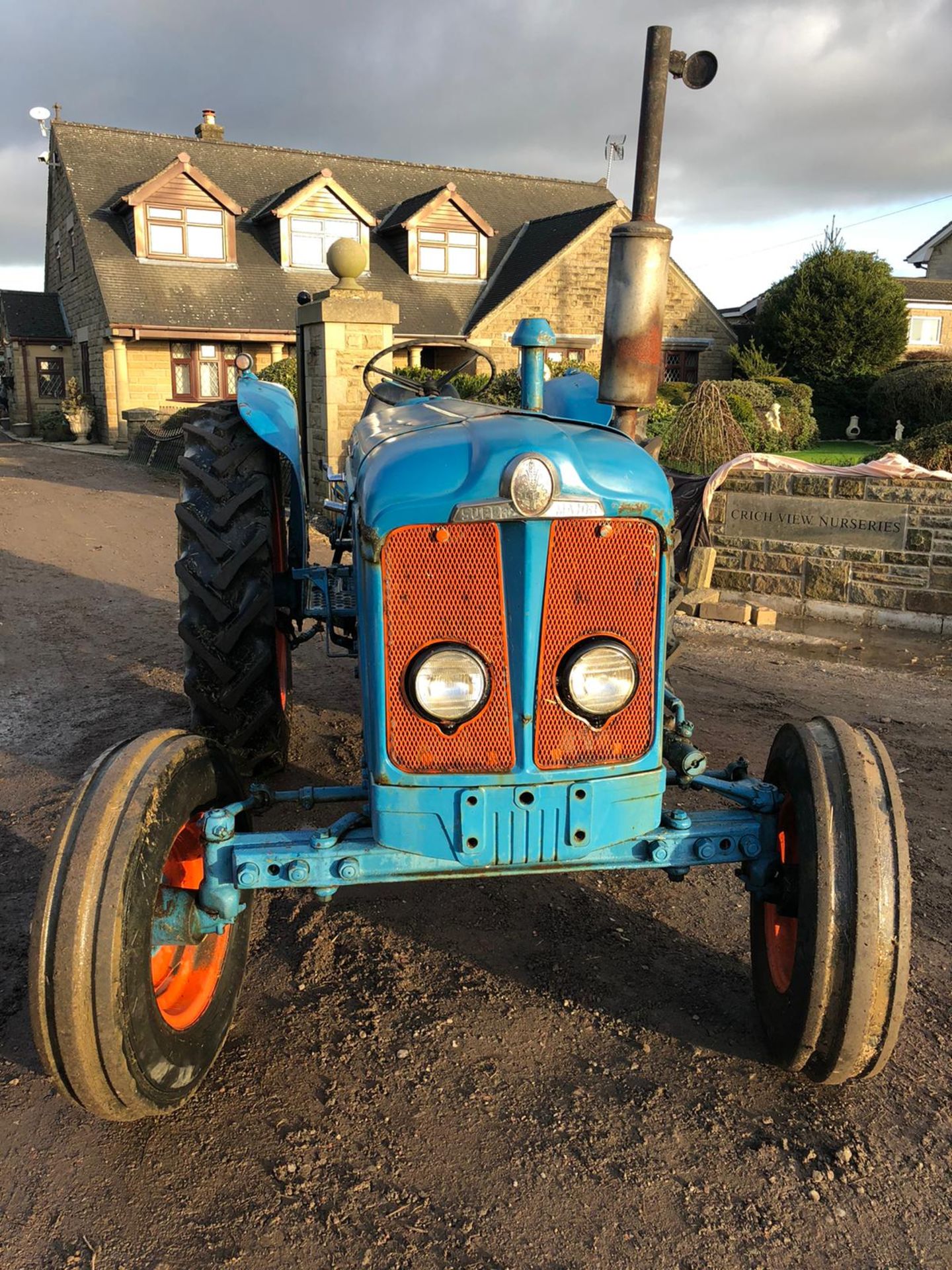 FORDSON SUPER MAJOR VINTAGE TRACTOR, RUNS AND WORKS WELL *PLUS VAT* - Image 3 of 7