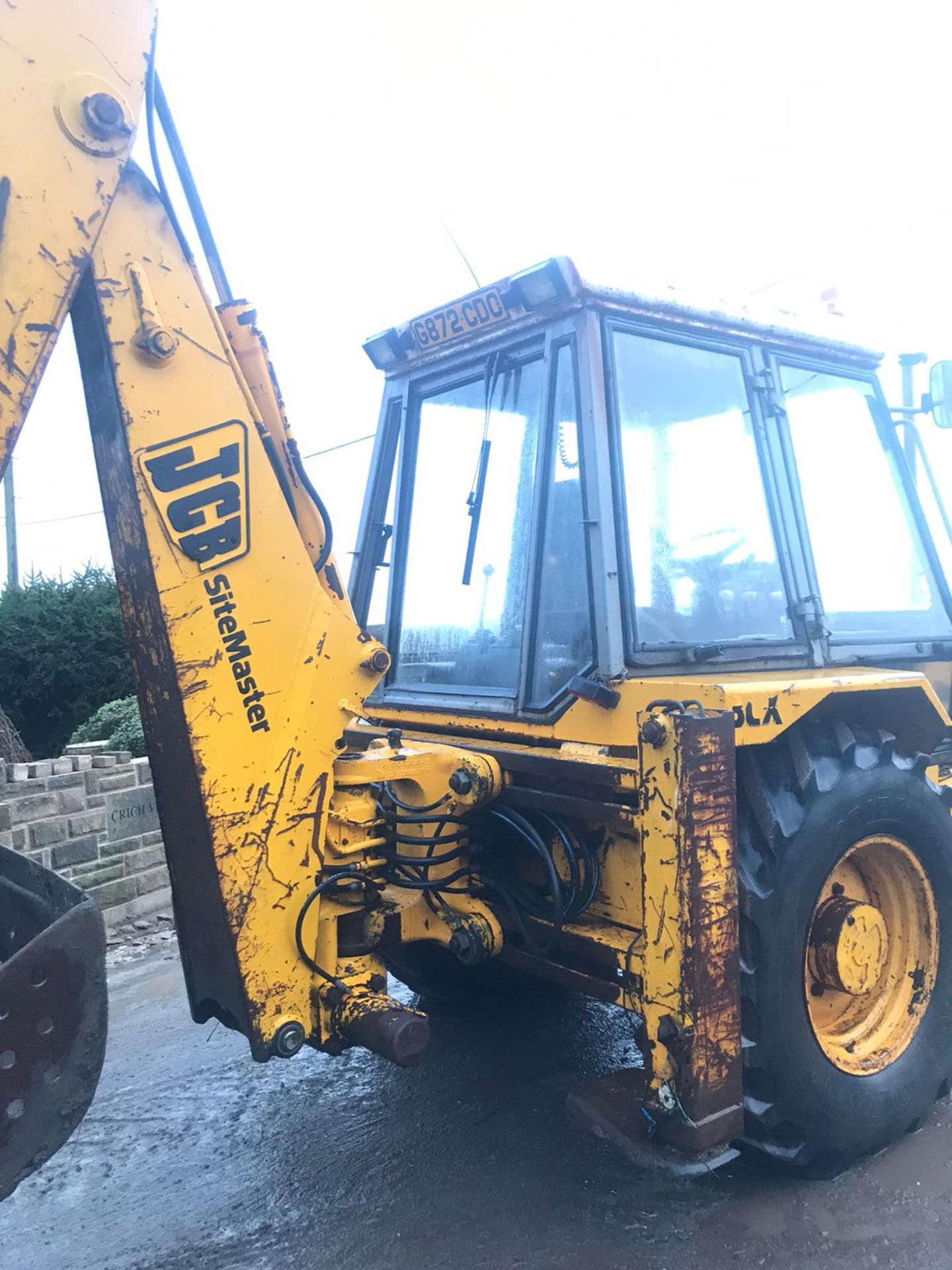 JCB 3CX SITEMASTER, 4 WHEEL DRIVE, EXTRA DIG, 4-IN-1 BUCKET, C/W 3 X BUCKETS, RUNS, WORKS & DIGS - Image 4 of 10