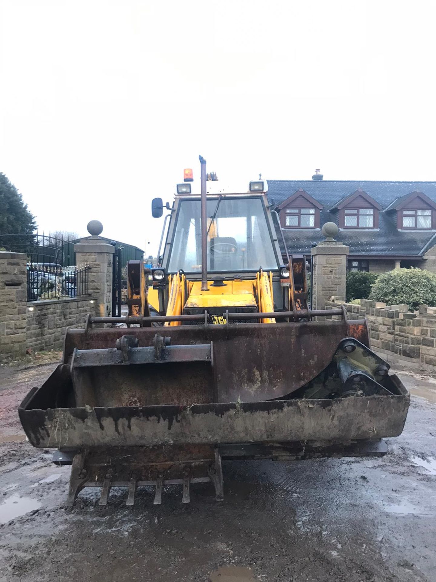 JCB 3CX SITEMASTER, 4 WHEEL DRIVE, EXTRA DIG, 4-IN-1 BUCKET, C/W 3 X BUCKETS, RUNS, WORKS & DIGS - Image 6 of 10