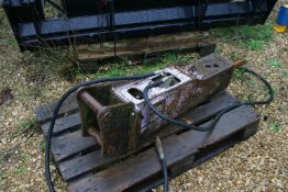 PRO DEM HYDRAULIC BREAKER ATTACHMENT, BELIEVED TO BE 2005 & CAME OFF 5 TON MACHINE *PLUS VAT*