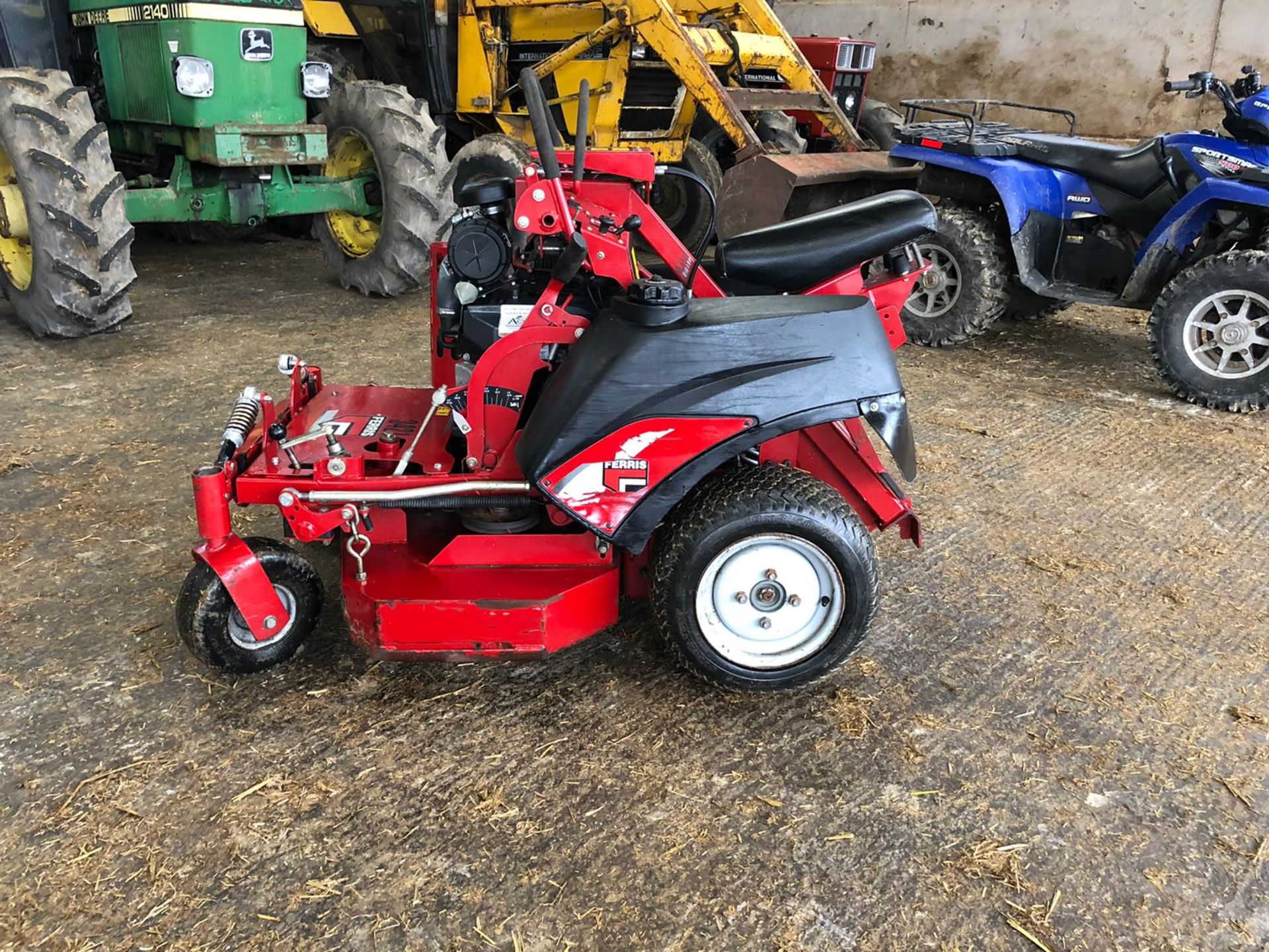 FERRIS EVOLUTION 36 SIT/STAND ON ZERO TURN MOWER, IN VERY GOOD CONDITION *PLUS VAT*