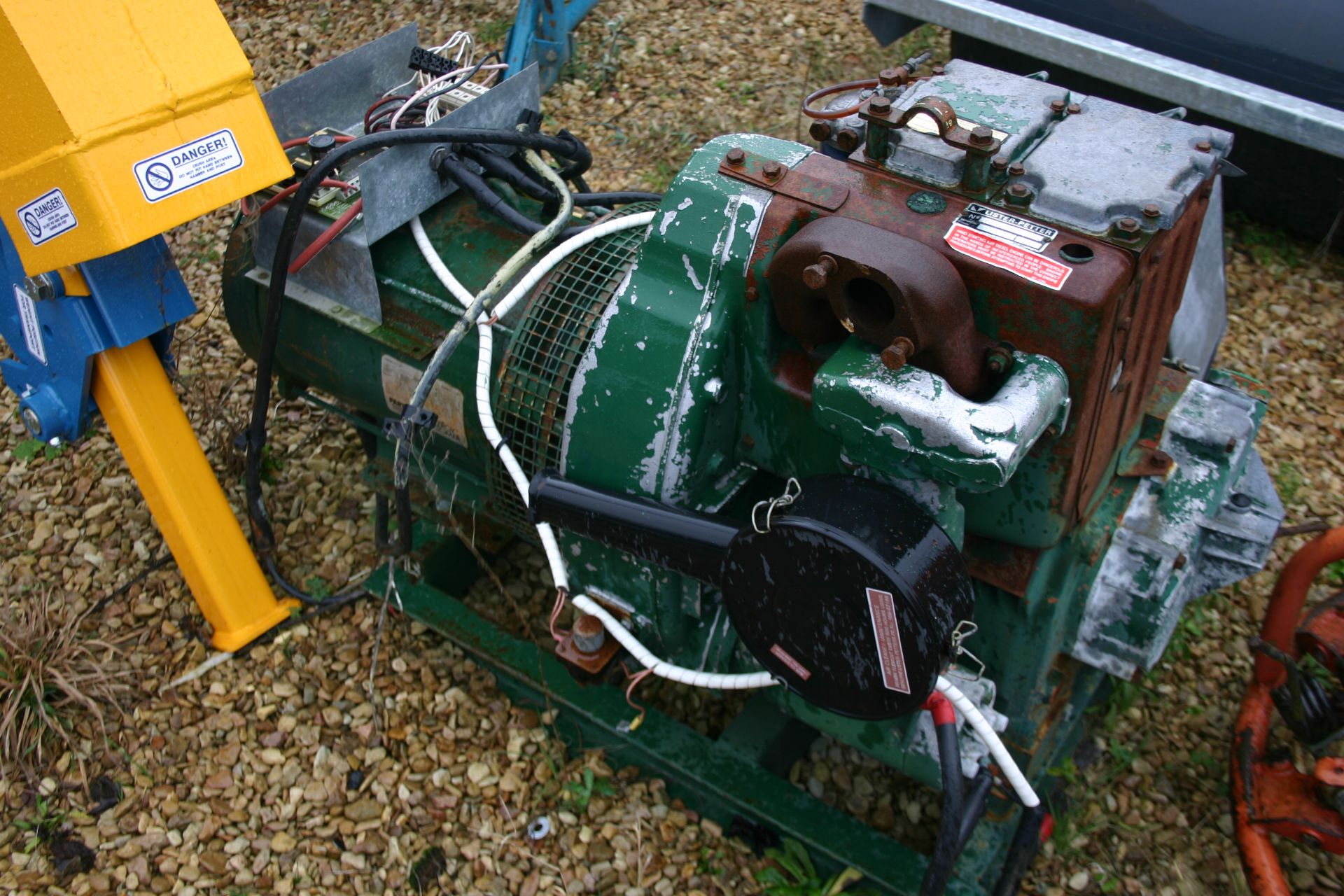LEROY SOMER LISTER GENERATOR, 9.2 KVA 240 VOLT, FITTED WITH LISTER 2 CYLINDER ENGINE, ELECTRIC START - Image 2 of 6