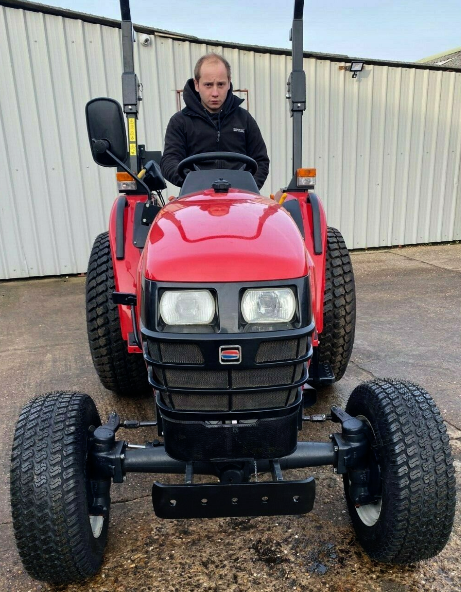 SHIBAURU ST333 COMPACT TRACTOR 4X4 33HP NEAR MINT CONDITION ! - Image 4 of 6