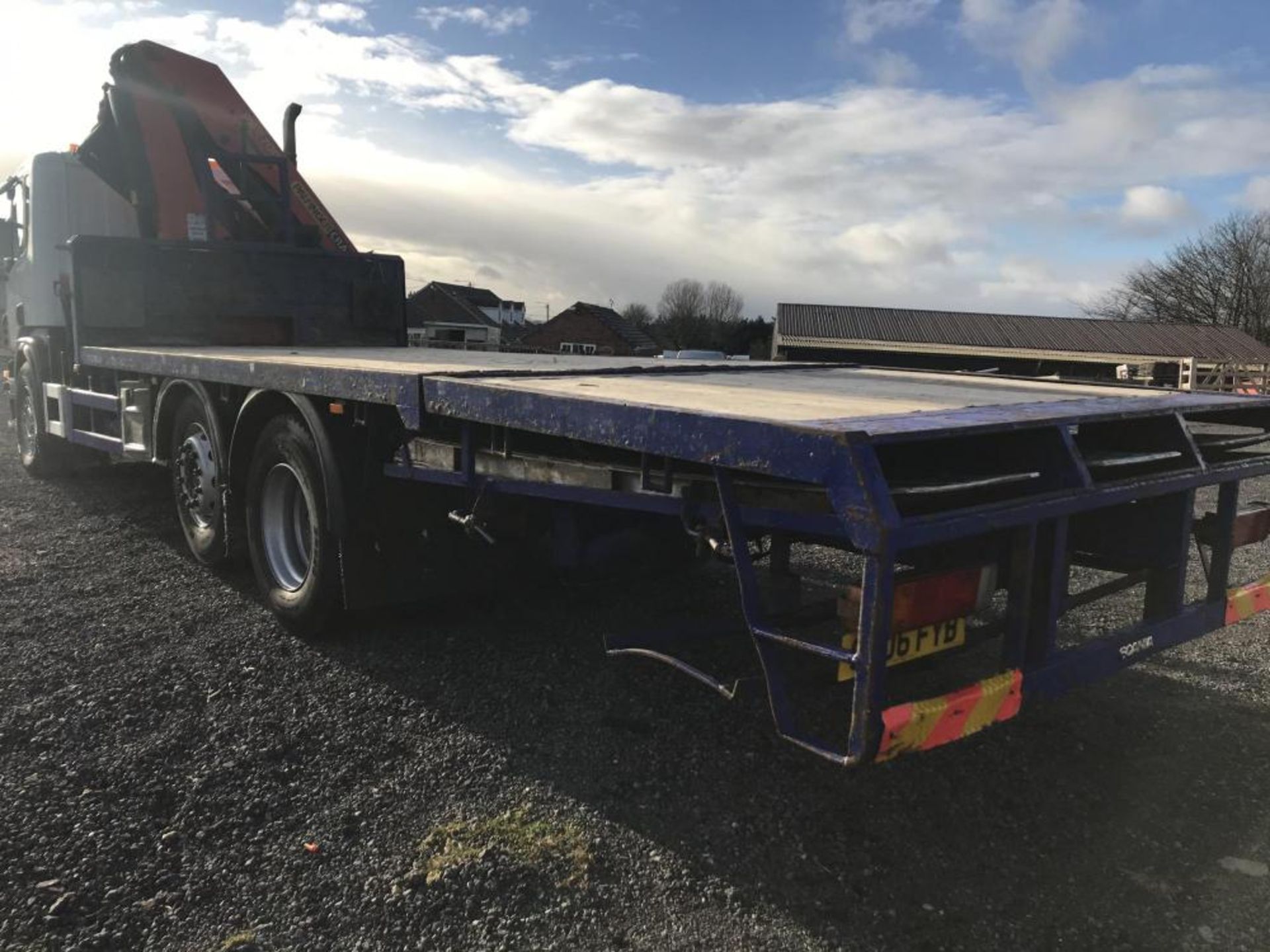 2006/06 REG SCANIA P270 6X2 PLANT LORRY WITH PALFINGER PK27002 CRANE 27 TON METER HIAB BEAVERTAIL - Image 4 of 26