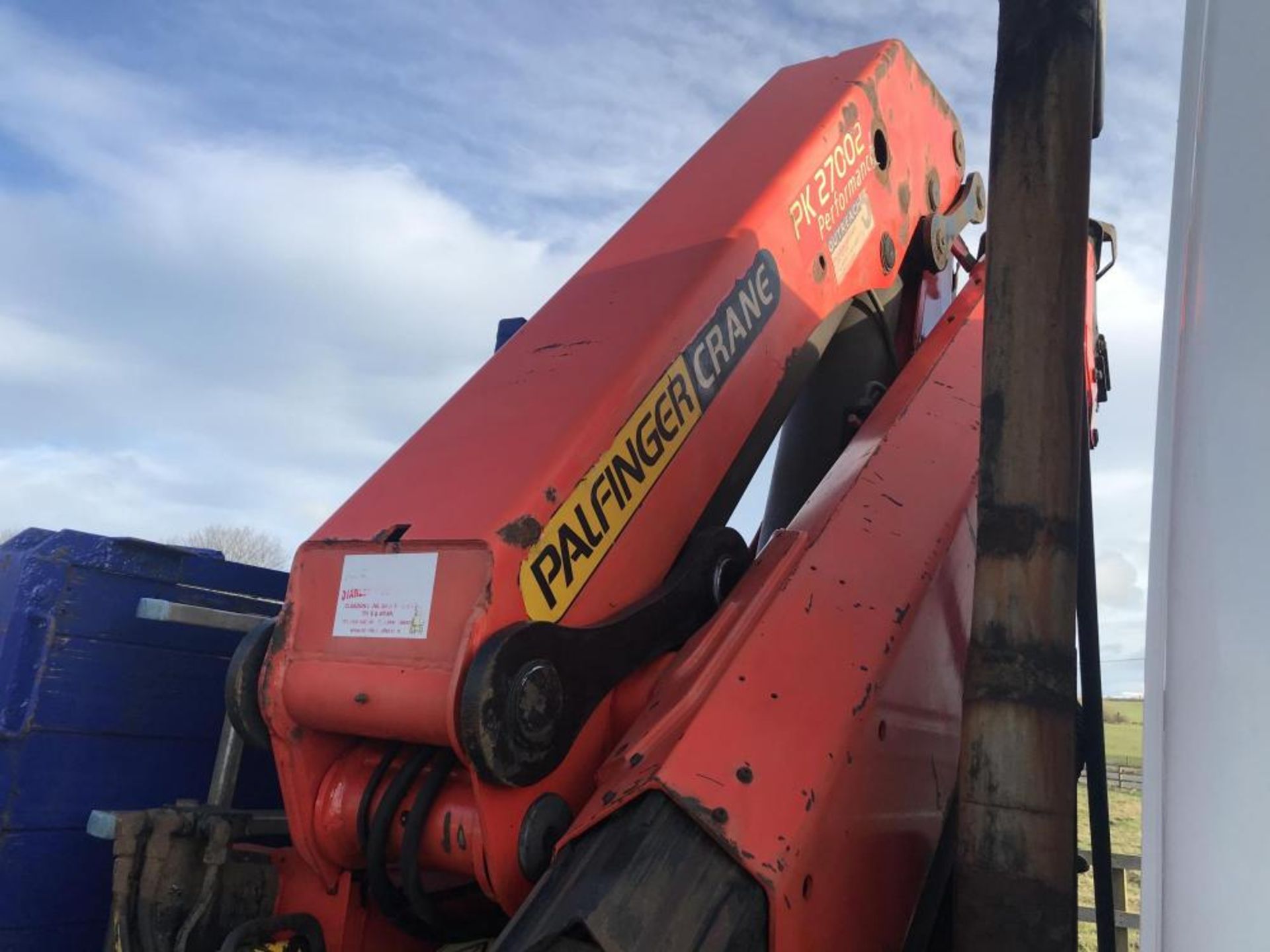 2006/06 REG SCANIA P270 6X2 PLANT LORRY WITH PALFINGER PK27002 CRANE 27 TON METER HIAB BEAVERTAIL - Image 8 of 26