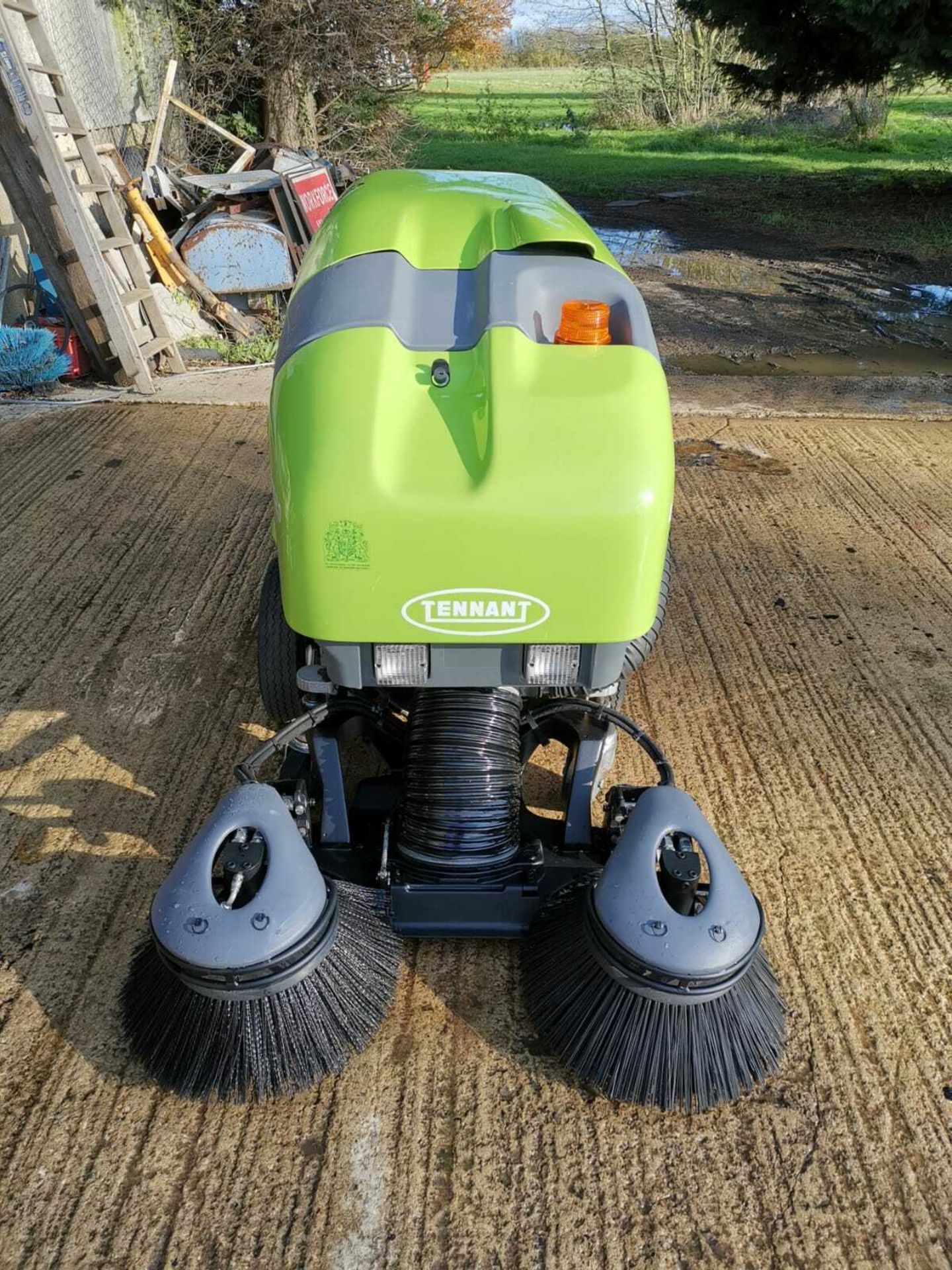 TENNANT GREEN MACHINE MODEL: 414S2D PEDESTRIAN SWEEPER, ONLY 243 HOURS, YEAR 11/2013 *PLUS VAT* - Bild 3 aus 11