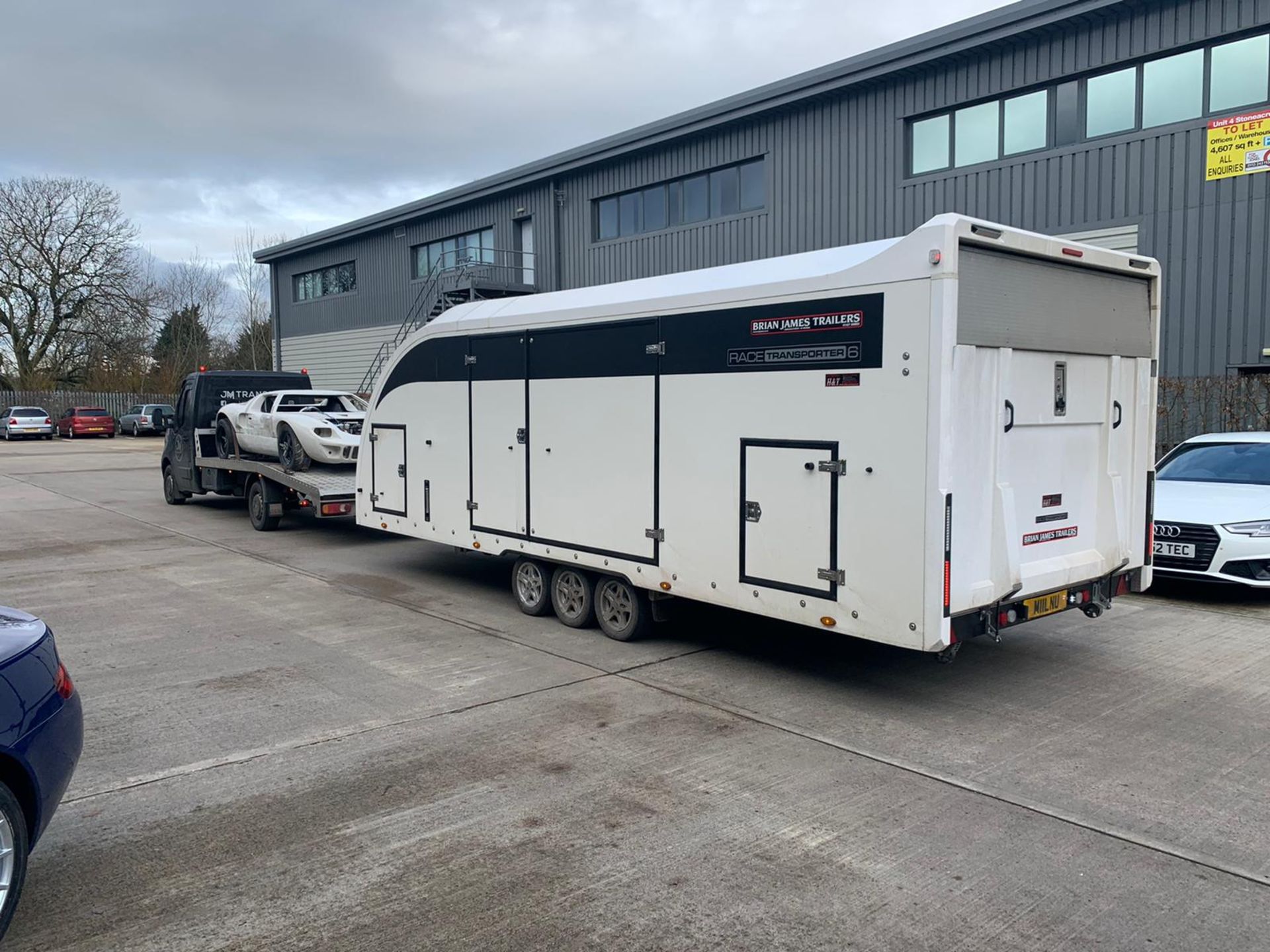 BRIAN JAMES RACE TRANSPORTER 6 TRI-AXLE TRAILER, 386-2060 - ENCLOSED, 6.5M X 2.35M, 3.5T, 13IN WHEEL