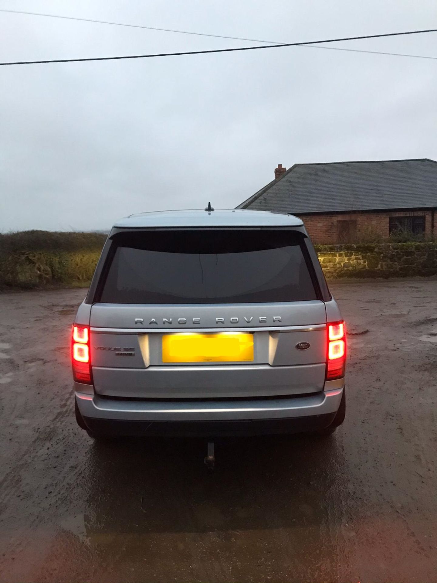 2015/15 REG LAND ROVER RANGE ROVER VOGUE SE SDV8 4.4L SILVER DIESEL 4X4, SHOWING 1 FORMER KEEPER - Image 4 of 14