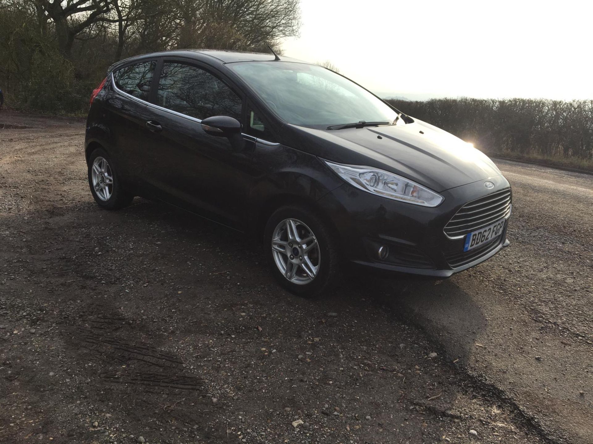 2013/62 REG FORD FIESTA ZETEC 1.25 PETROL BLACK 3DR HATCHBACK, SHOWING 2 FORMER KEEPERS *NO VAT*