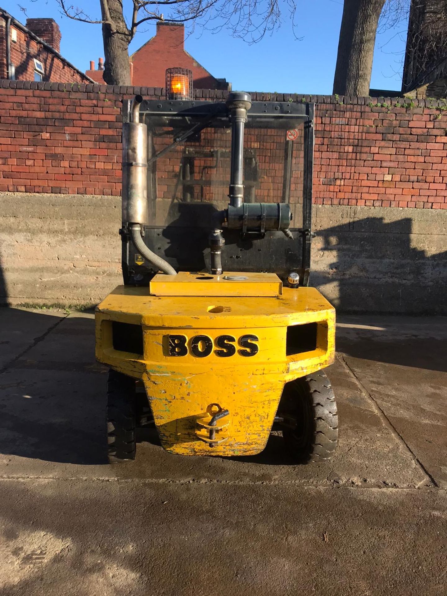 BOSS FORKLIFT 4 TON, FULL WORKING ORDER, C/W FRAZER ENGINE, CONTAINER SPEC, DUPLEX FREE LIFT MAST - Image 4 of 9