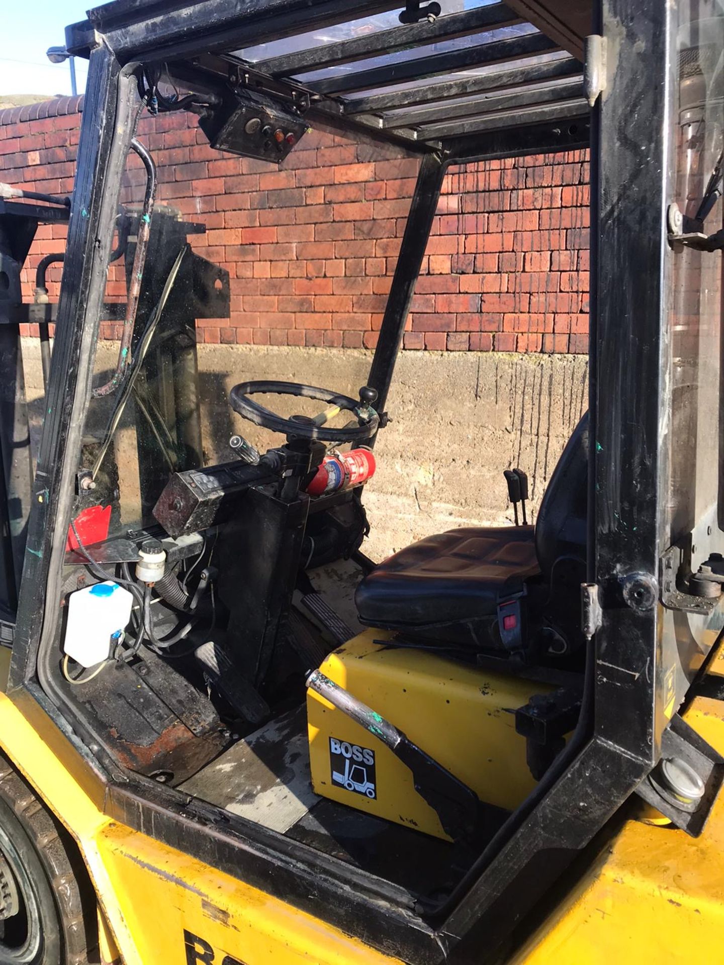 BOSS FORKLIFT 4 TON, FULL WORKING ORDER, C/W FRAZER ENGINE, CONTAINER SPEC, DUPLEX FREE LIFT MAST - Image 7 of 9