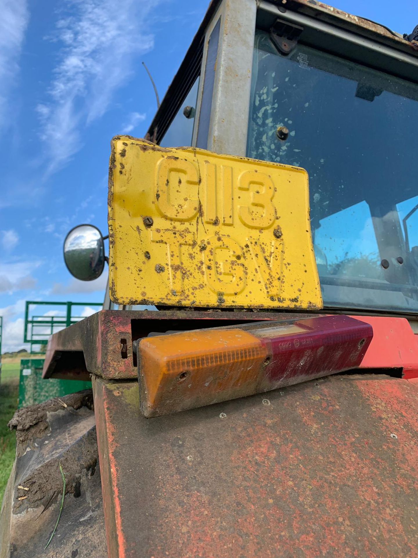 1985/C REG MASSEY FERGUSON 698T TRACTOR, REVERSING CAMERA, CAB HEATER, RUNS AND WORKS *PLUS VAT* - Image 9 of 16