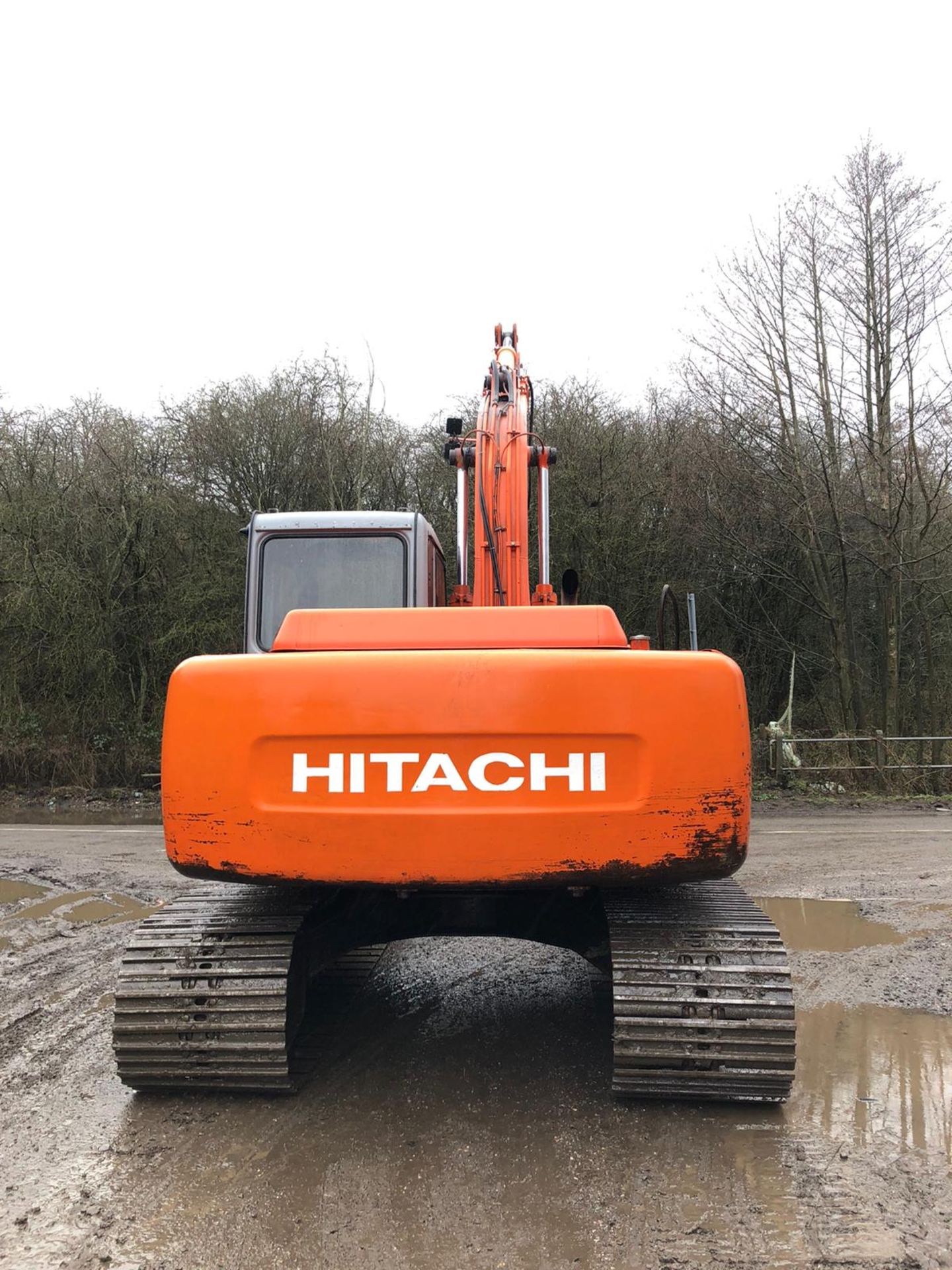 HITACHI EX13,5 13 TON EXCAVATOR, RUNS, WORKS & DIGS, QUICK HITCH, GOOD TRACKS & SPROCKETS, YEAR 1998 - Image 4 of 7