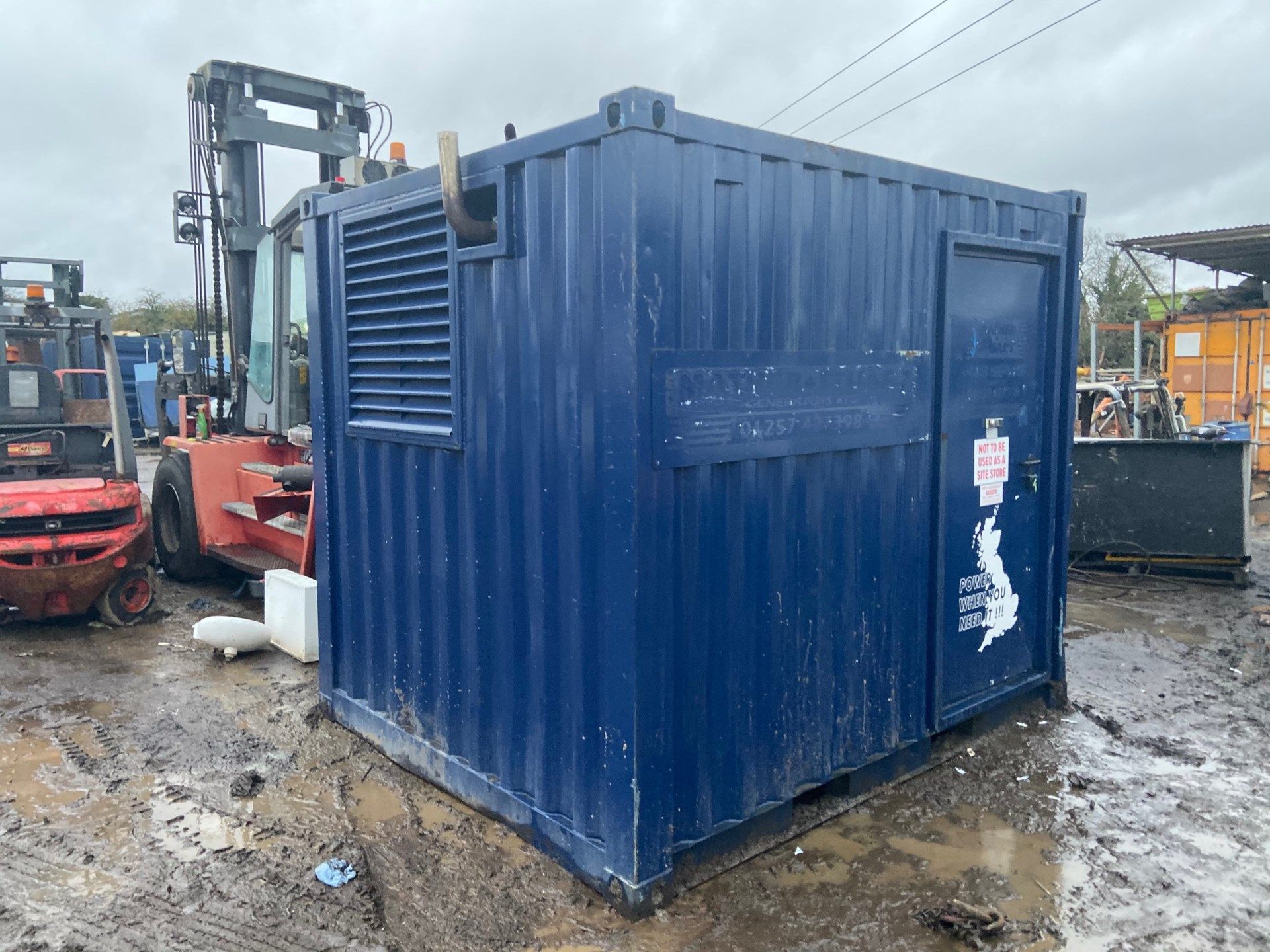 2011 45 KVA CONTAINERISED GENERATOR GENSET 10FT LOCKABLE CONTAINER WITH FUEL BOWSER, RUNS WORKS - Image 3 of 8