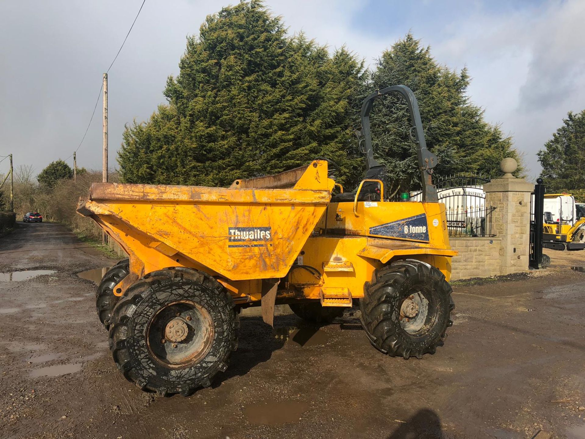 THWAITES 6 TON STRAIGHT TIP DUMPER, YEAR 2003, 4 WHEEL DRIVE, RUNS, DRIVES & TIPS *PLUS VAT* - Image 3 of 7