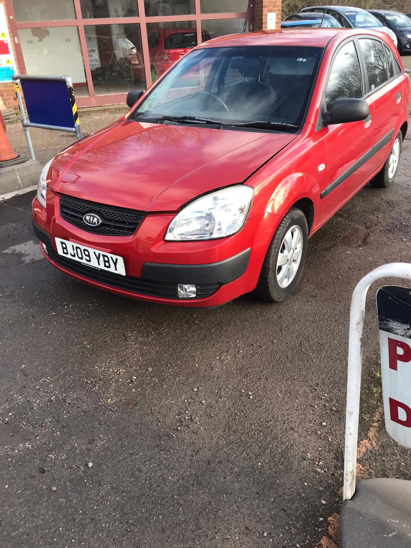 2009/09 REG KIA RIO CHILL 1.4 PETROL 5 DOOR HATCHBACK, SHOWING 1 FORMER KEEPER *NO VAT* - Image 2 of 8