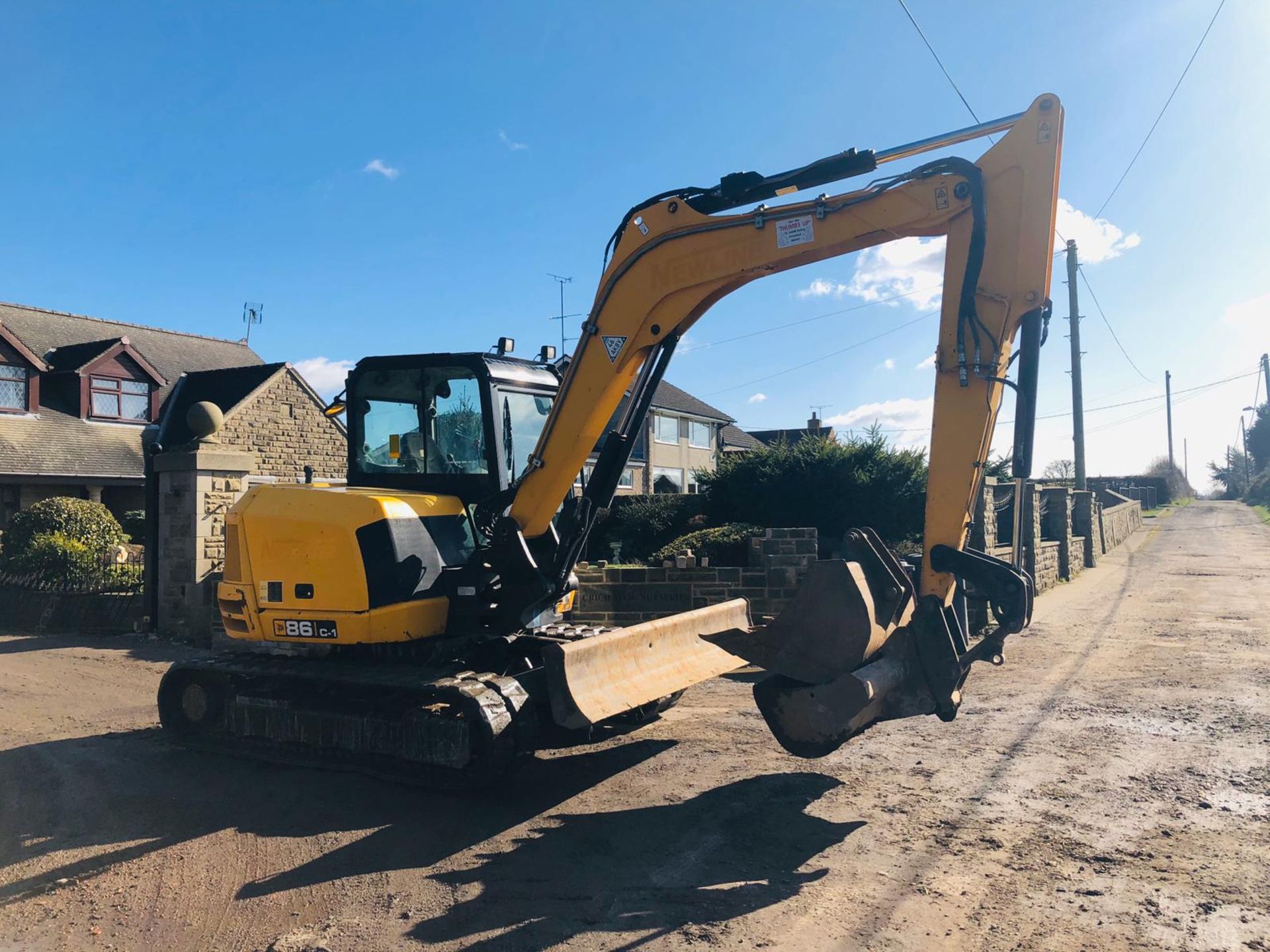 2014 JCB 86C-18 TON TRACKED CRAWLER EXCAVATOR / DIGGER, 4383 HOURS, GOOD TRACKS, C/W 2 X BUCKETS - Image 2 of 8