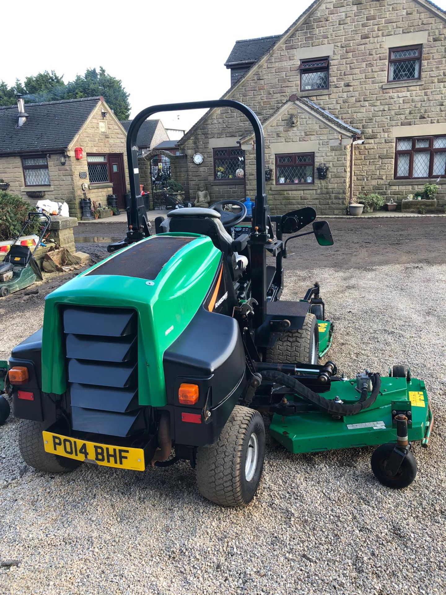 RANSOMES HR6010 BATWING RIDE ON LAWN MOWER, ONLY 144 HOURS, YEAR 2014, 4 WHEEL DRIVE *PLUS VAT* - Image 5 of 8