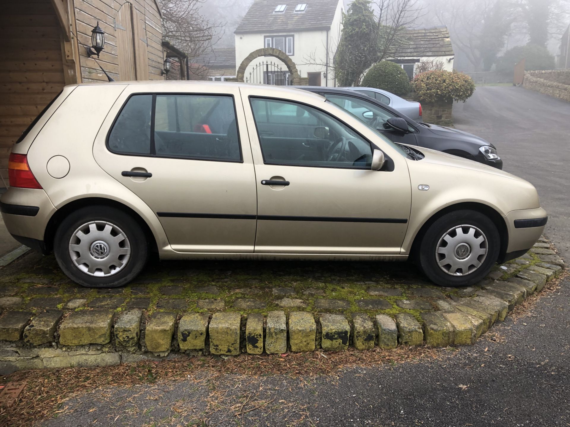 2002/02 REG VOLKSWAGEN GOLF SE 1.6 PETROL 5 DOOR HATCHBACK *NO VAT* - Image 5 of 16