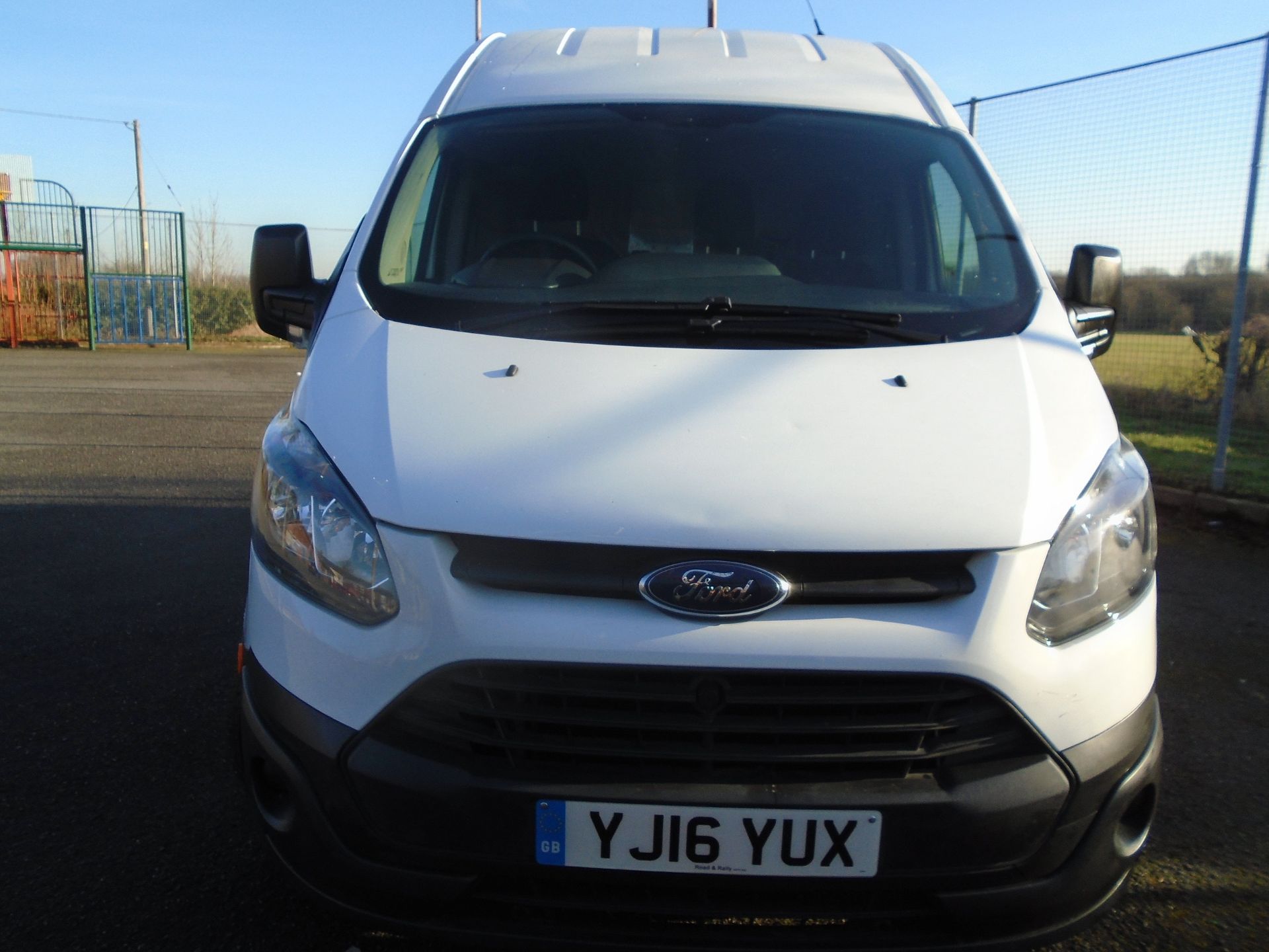2016/16 REG FORD TRANSIT CUSTOM 270 ECO-TECH 2.2TDCI (125PS) HIGH ROOF L1H2 IDEAL FOR CHILLING - Image 4 of 9