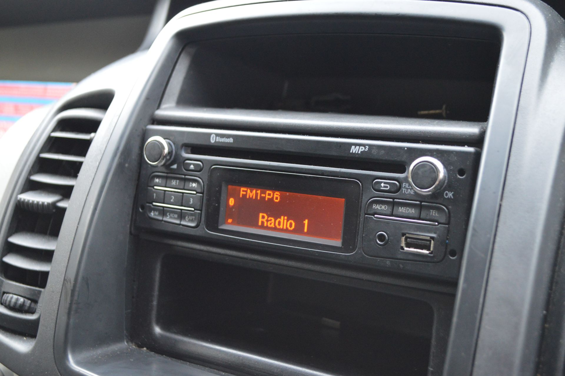 2014/14 REG VAUXHALL VIVARO 2700 CDTI SEMI-AUTO 2.0 DIESEL PANEL VAN, SHOWING 1 FORMER KEEPER - Image 23 of 26