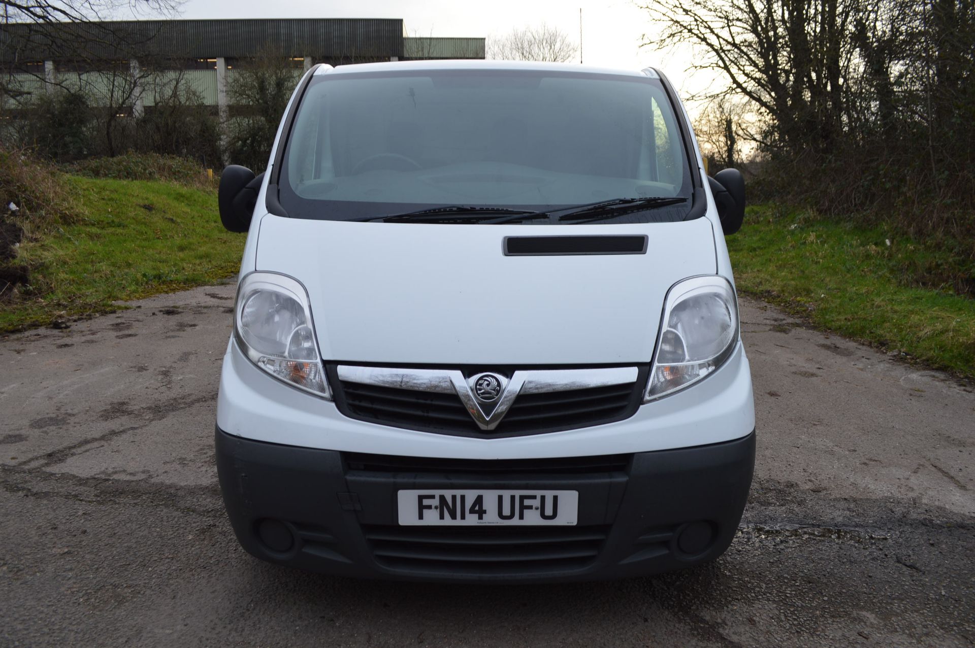 2014/14 REG VAUXHALL VIVARO 2700 CDTI SEMI-AUTO 2.0 DIESEL PANEL VAN, SHOWING 1 FORMER KEEPER - Image 2 of 26