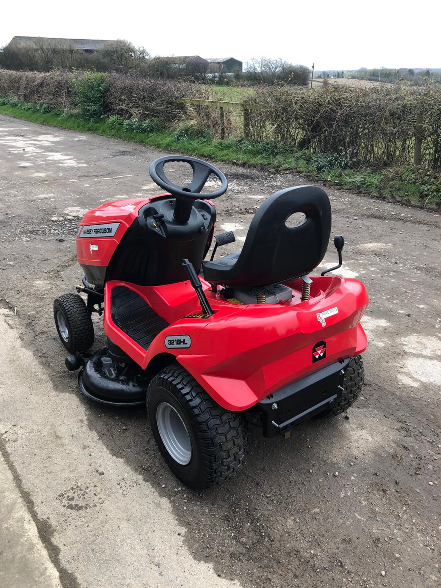 MASSEY FERGUSON 3216HL, IN VERY GOOD CONDITION, RUNS, WORKS AND CUTS WELL, GOOD TYRES *NO VAT* - Image 3 of 8