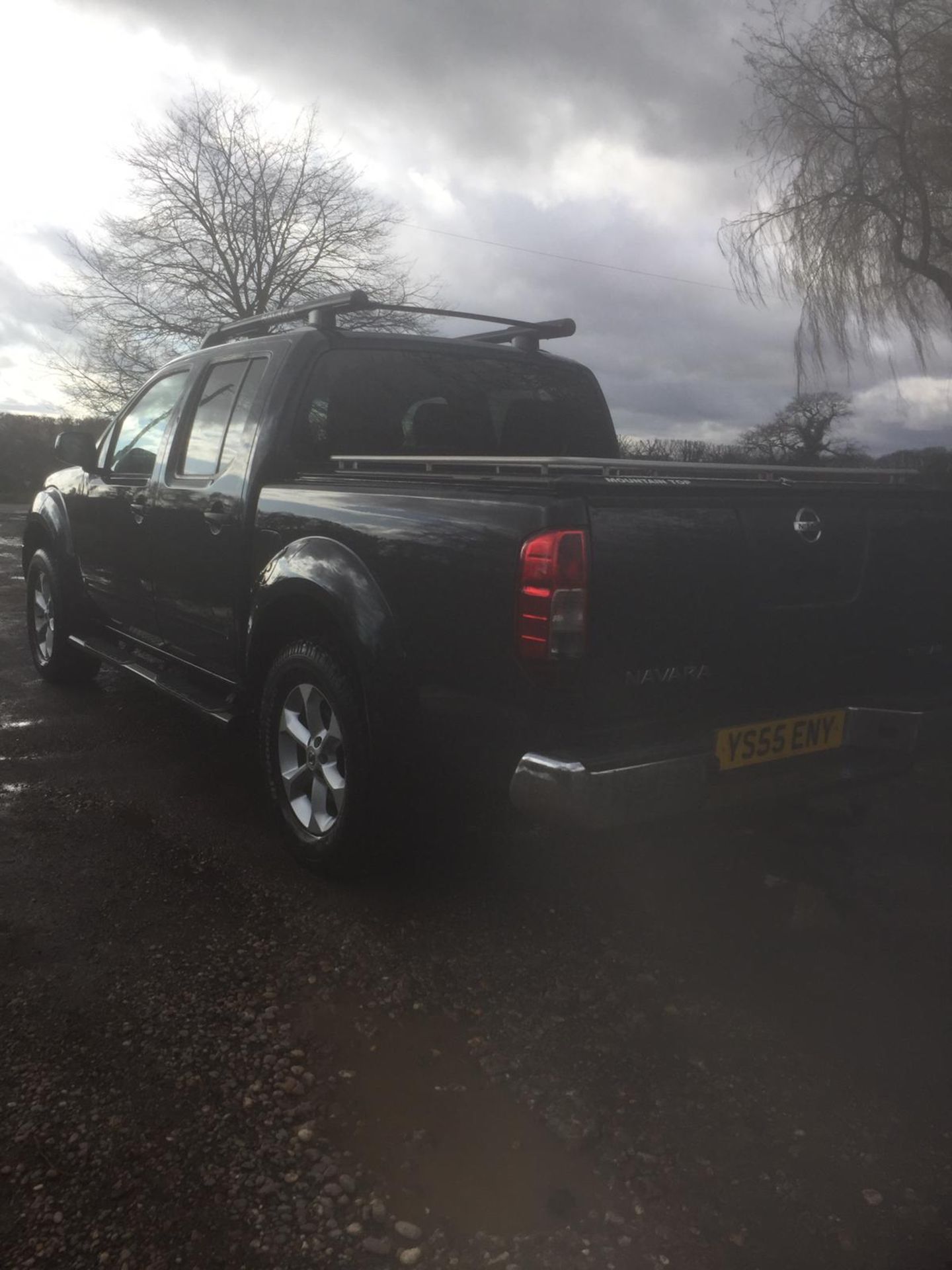 2006/55 REG NISSAN NAVARA DCI OUTLAW 2.5 DIESEL GREY PICK-UP, SHOWING 3 FORMER KEEPERS *NO VAT* - Image 3 of 10