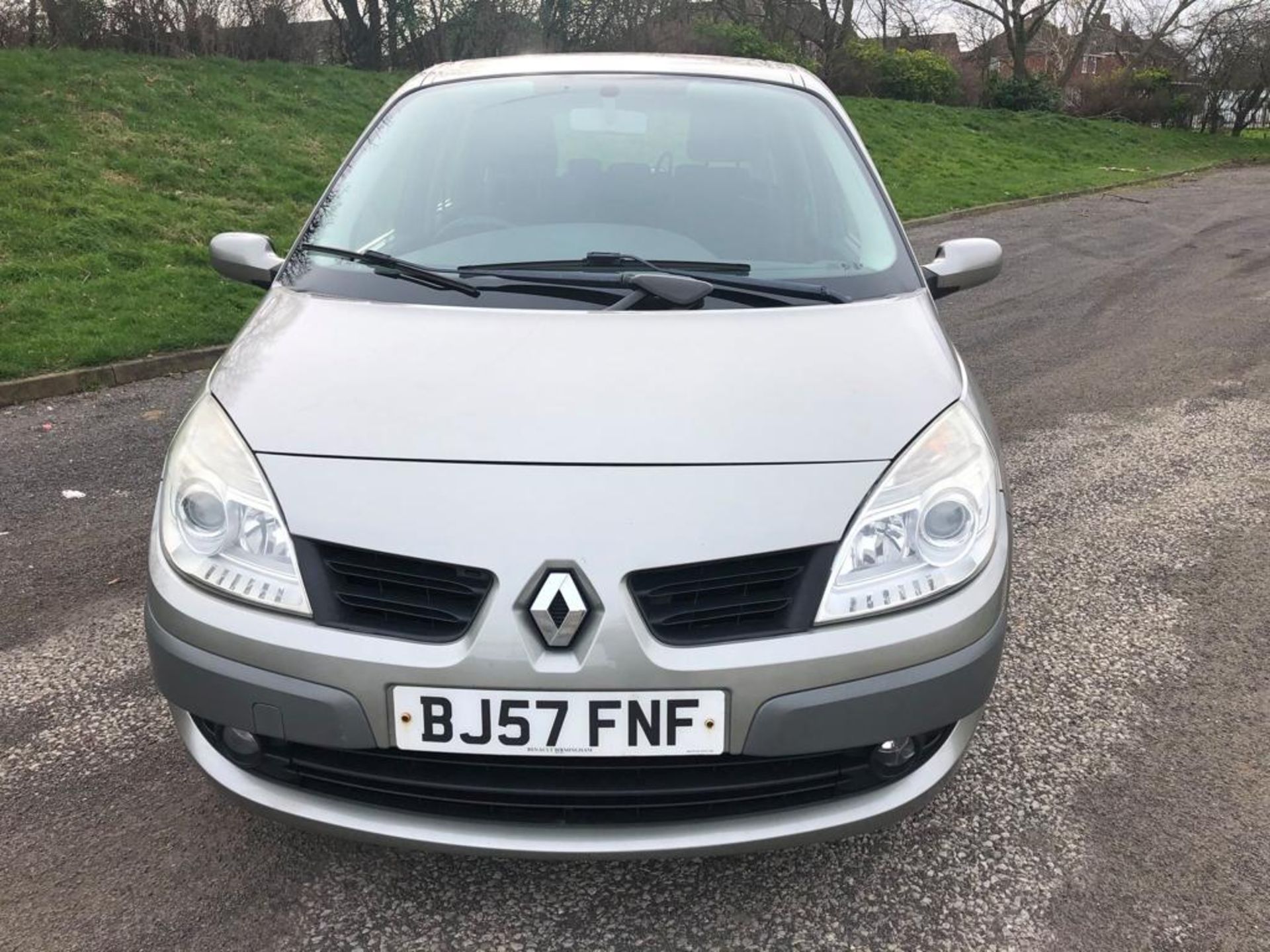 2007/57 REG RENAULT G-SCENIC DYNAMIQUE-7 VVT 1.6 PETROL GREY MPV 7 SEATER *NO VAT* - Image 2 of 11